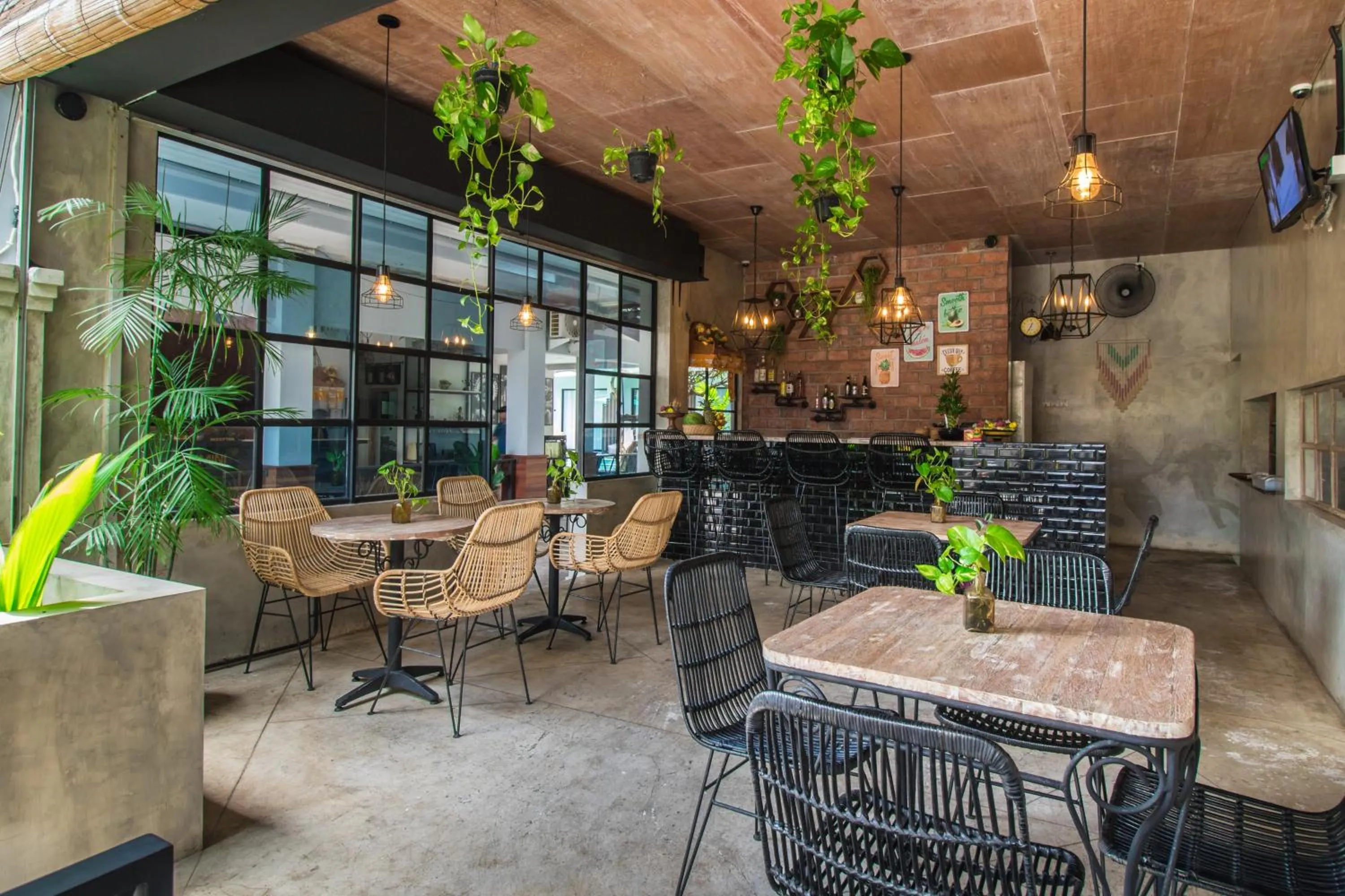 Restaurant/places to eat in Gemini Star Hotel Kuta