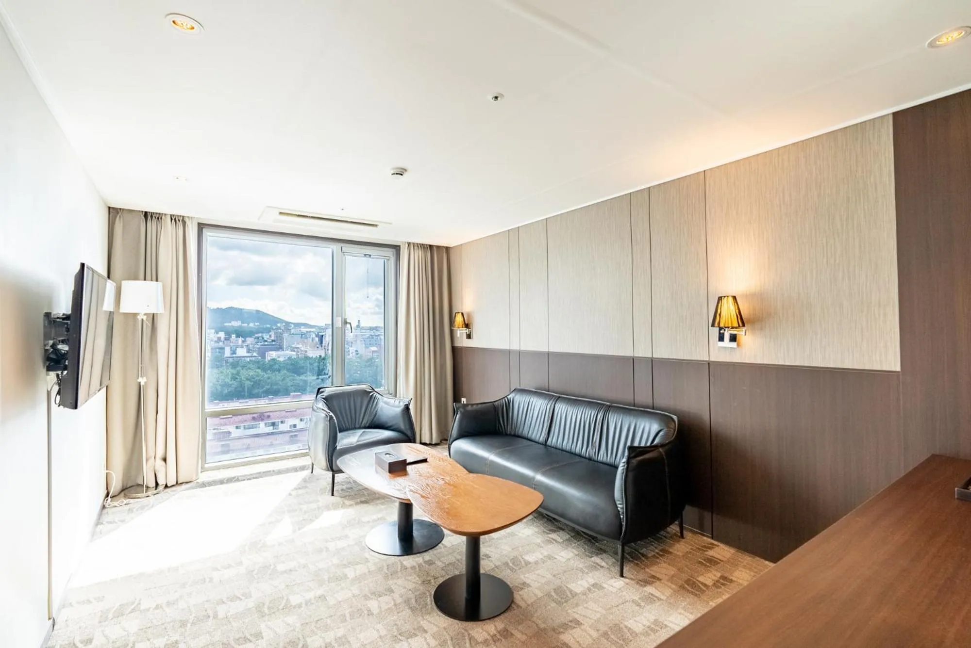 Ramada by Wyndham Jeju City Hall