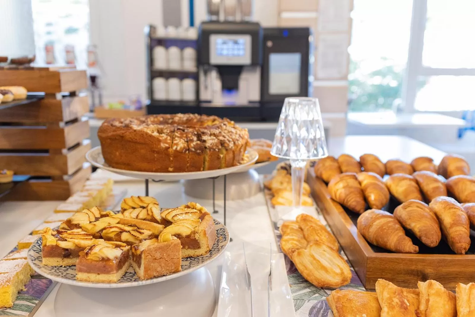 Buffet breakfast in Hotel Majorca