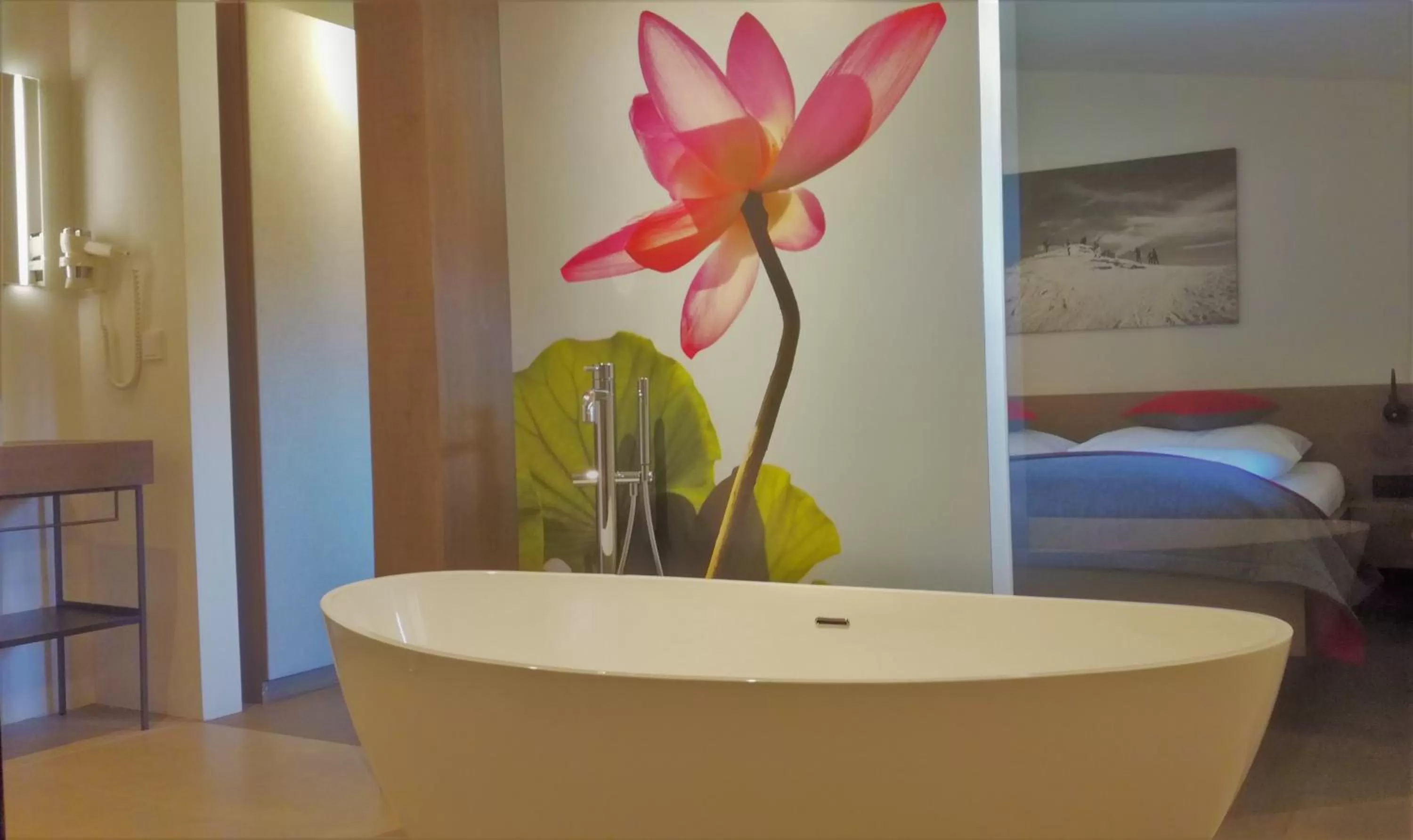 Shower, Bed in Vital & Sporthotel Brixen