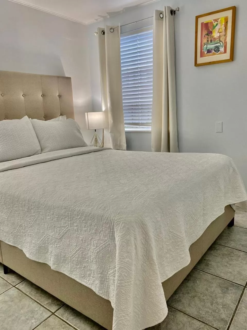 Bedroom, Bed in Turtle Beach Resort