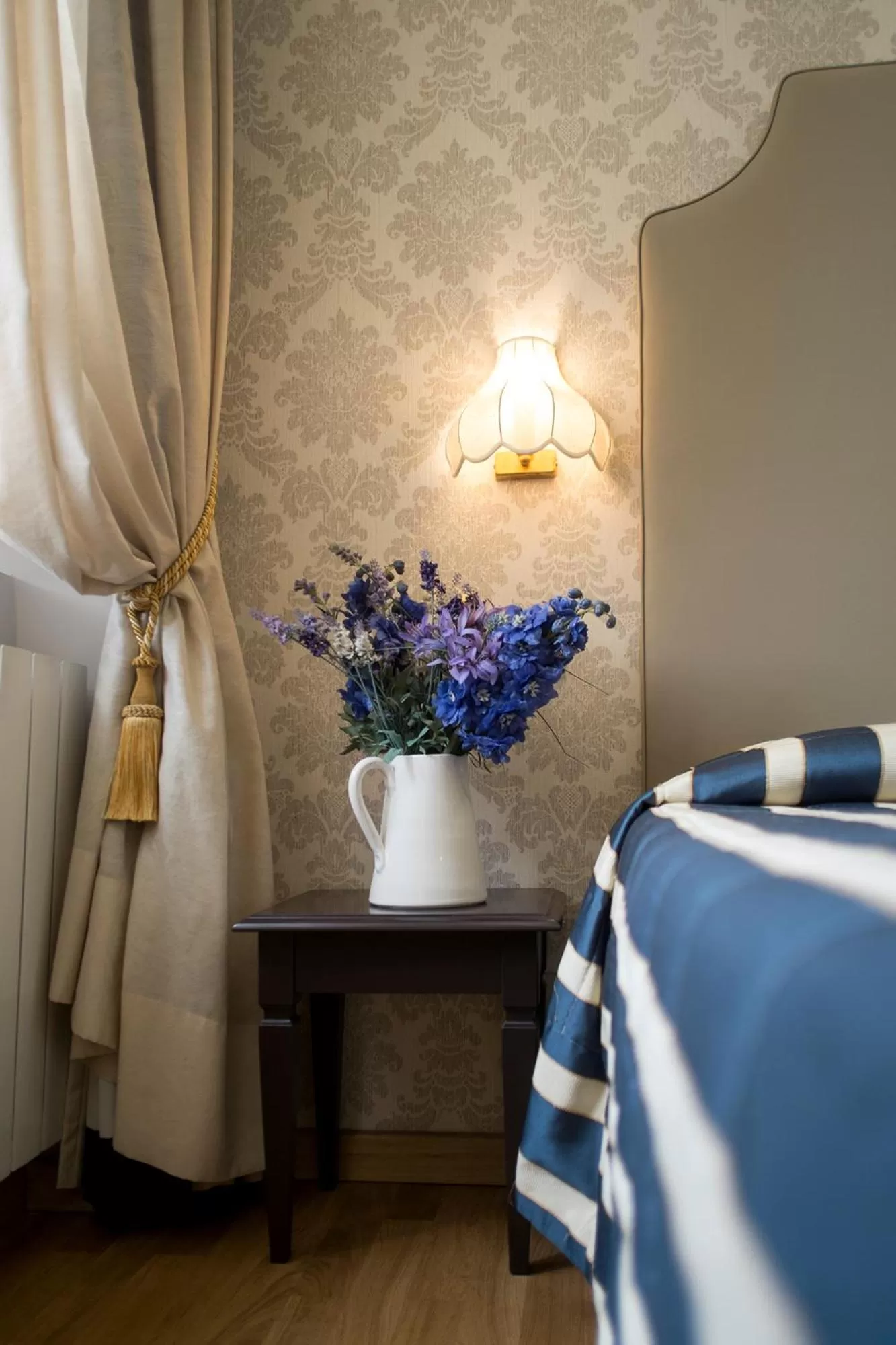 Bedroom, Bed in Hotel Navy