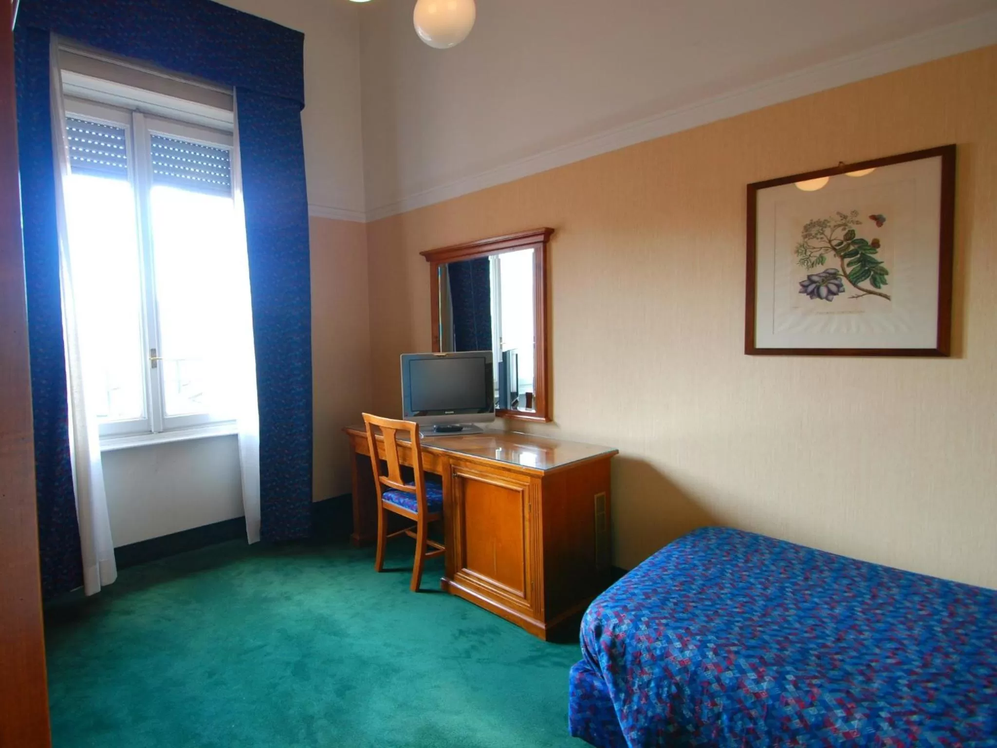 Photo of the whole room, Bed in Hotel Palace Bologna Centro