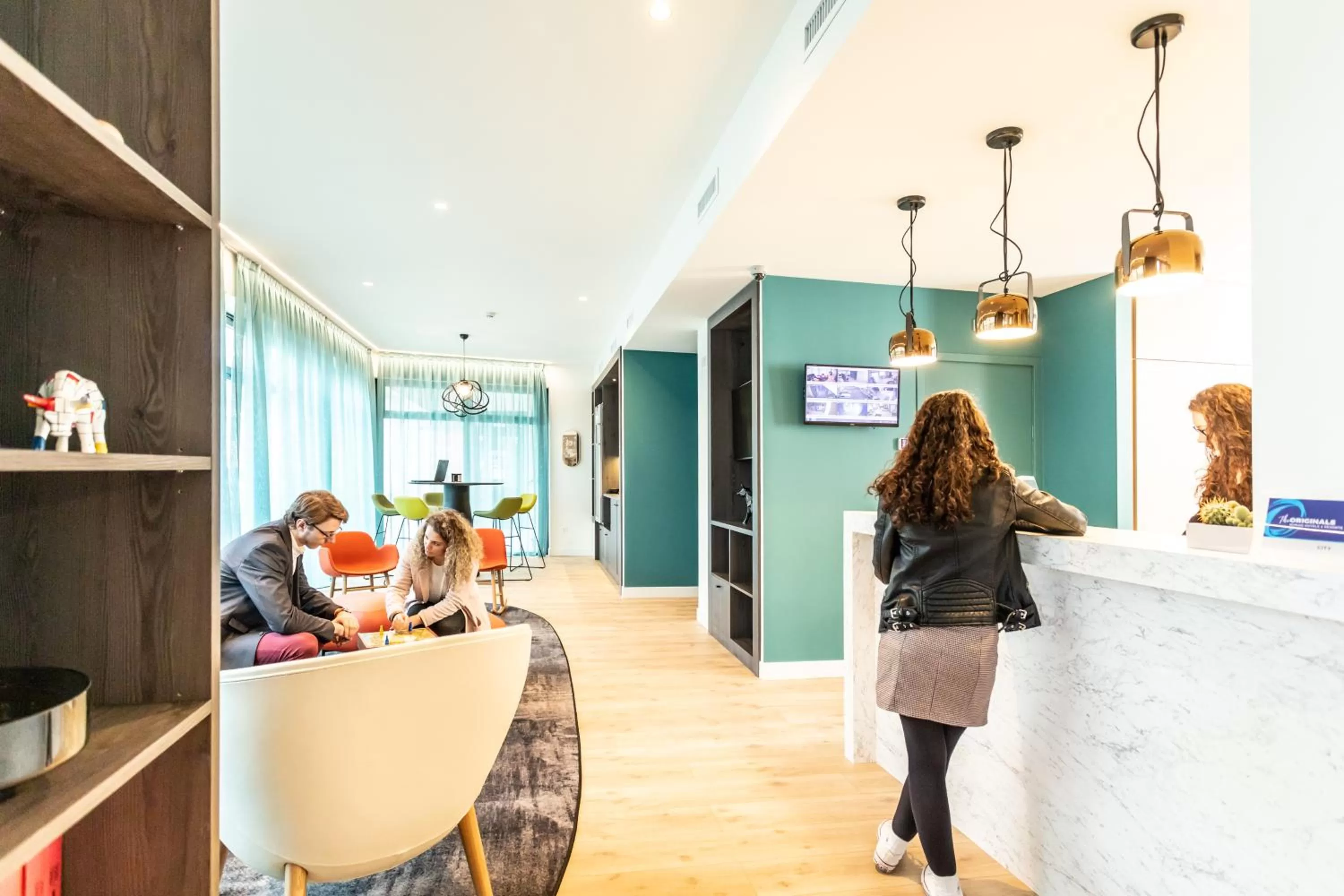 Staff in Hôtel The Originals City Le Berry - proche centre-ville - Gare - parking - recharge véhicule