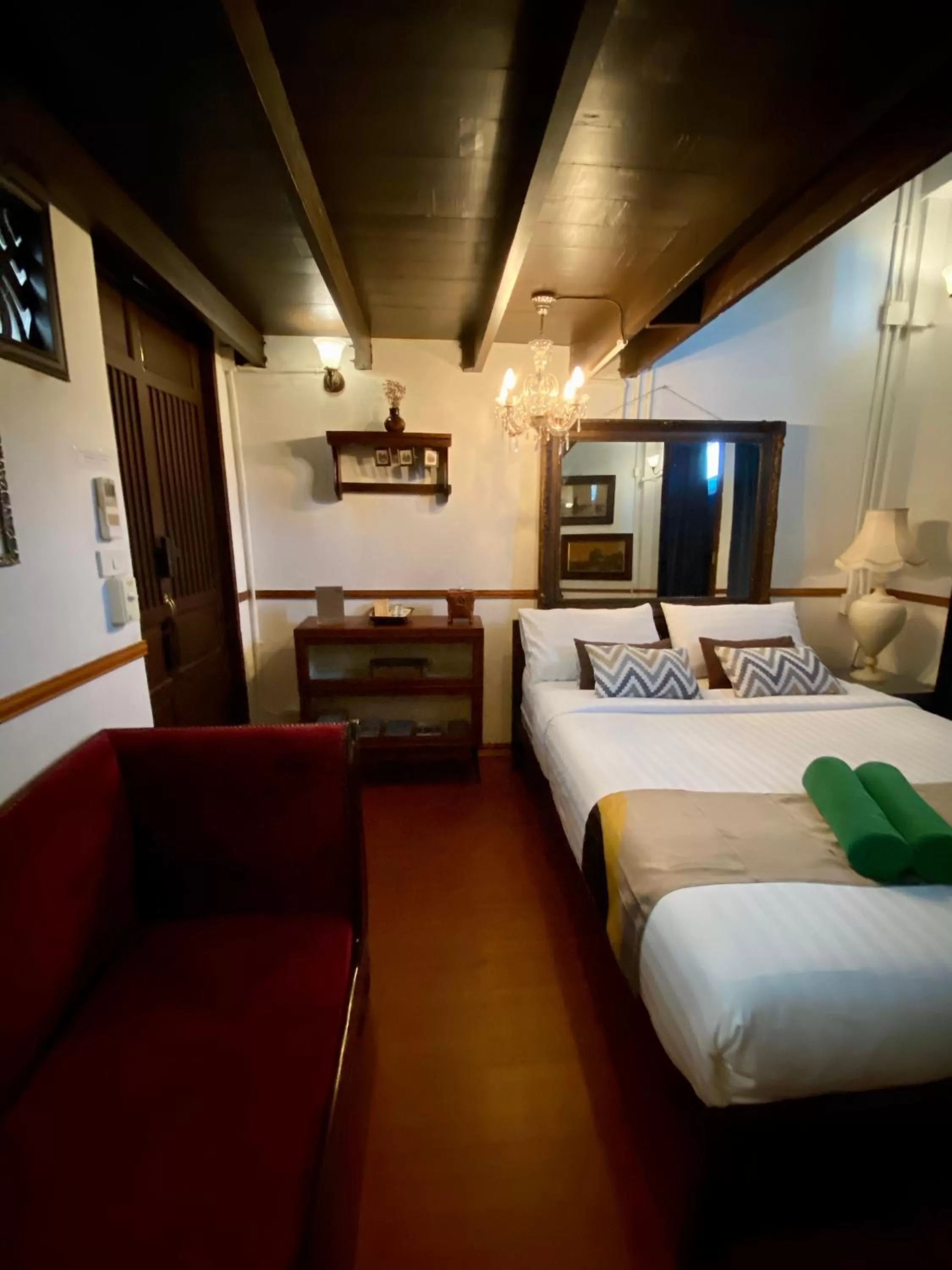 Bed in 103 - Bed and Brews