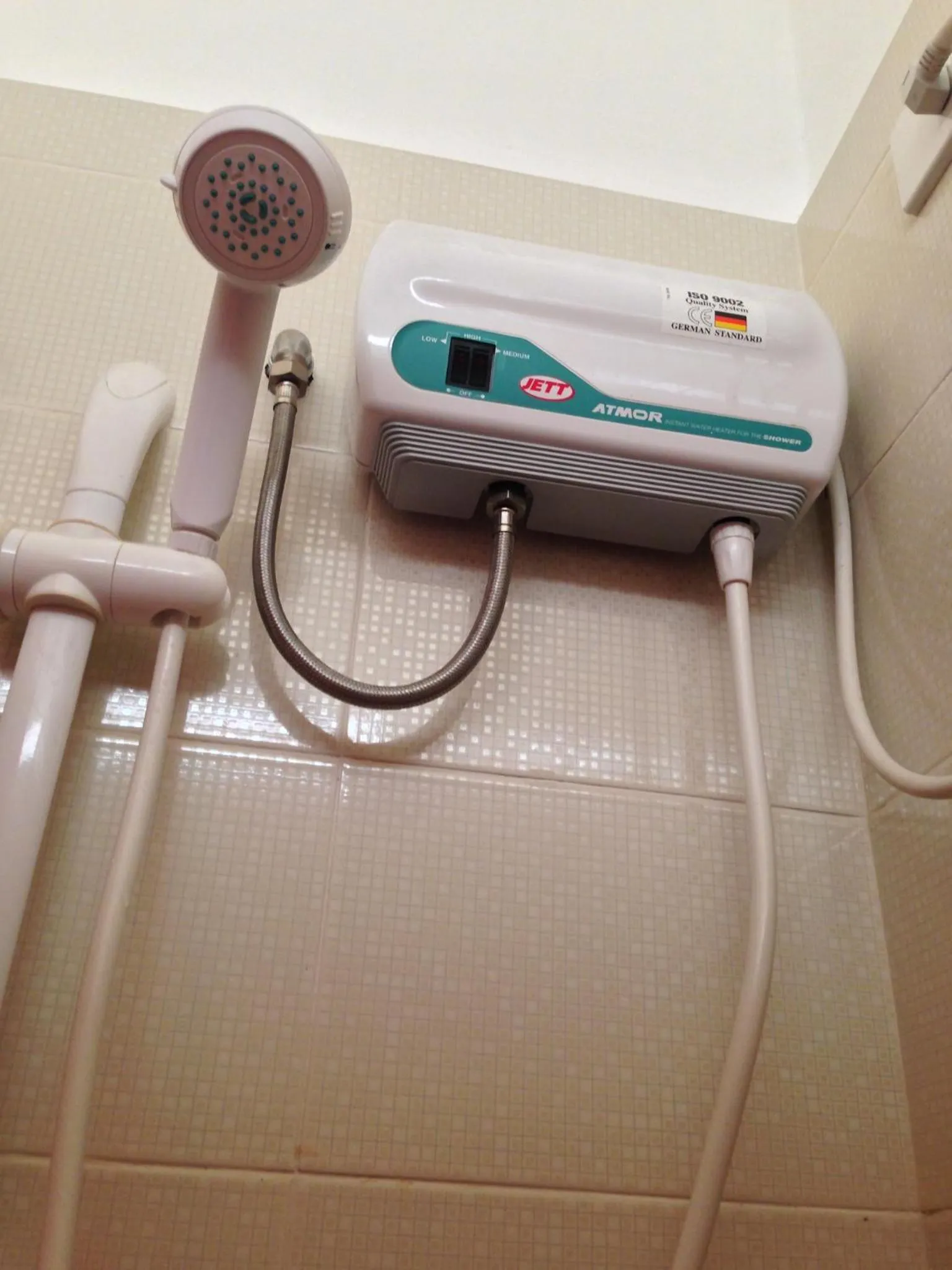 Bathroom in Crossroads Hostel Manila