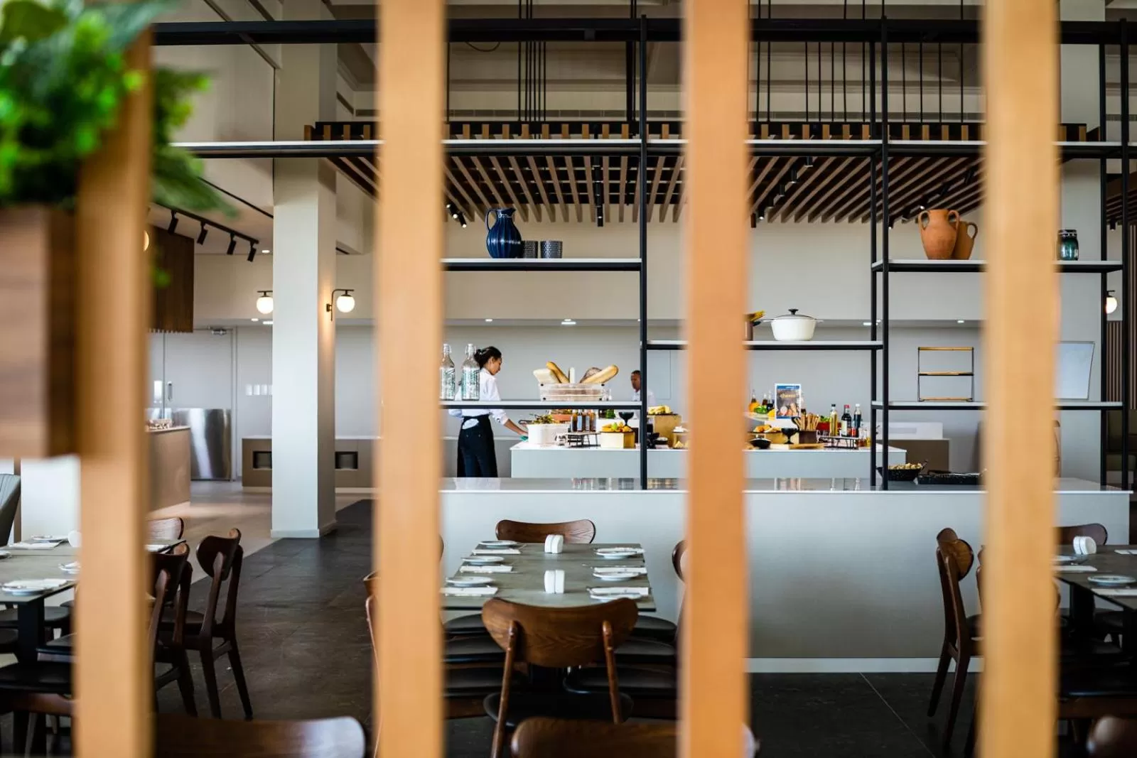 Restaurant/places to eat in Louis Phaethon Beach