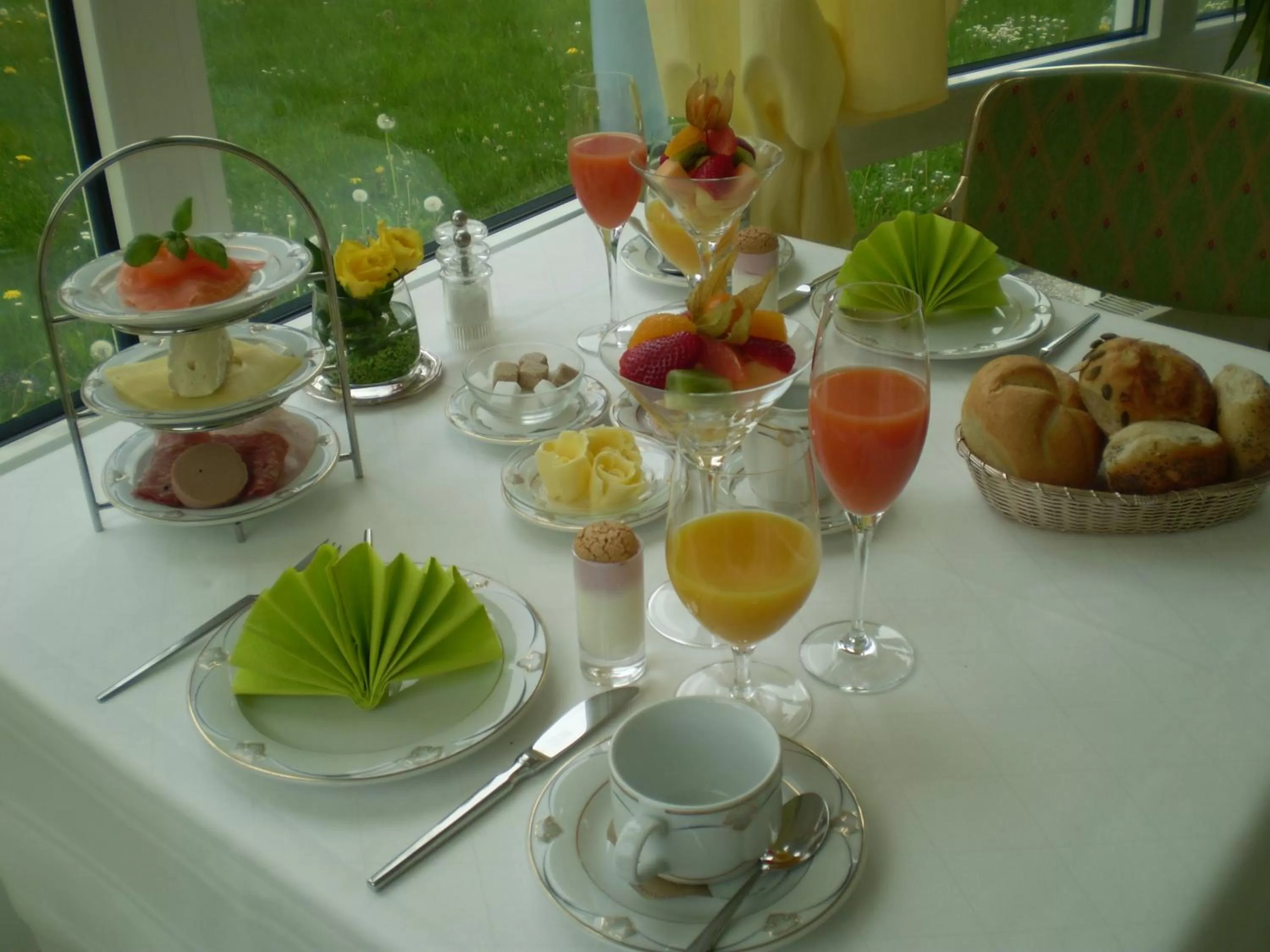 Restaurant/places to eat in Hotel Christine