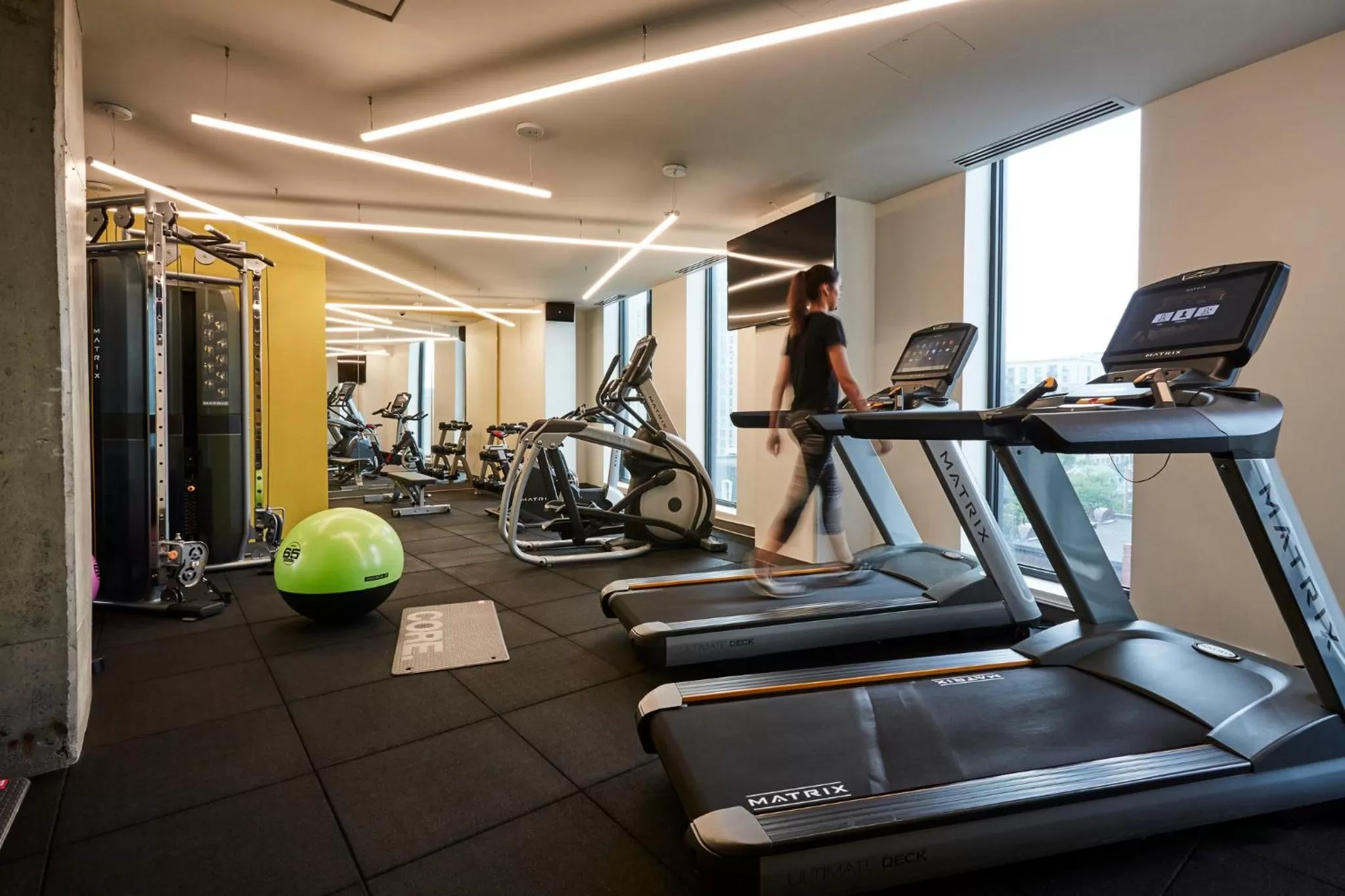 Fitness centre/facilities in Le Germain Hotel Ottawa