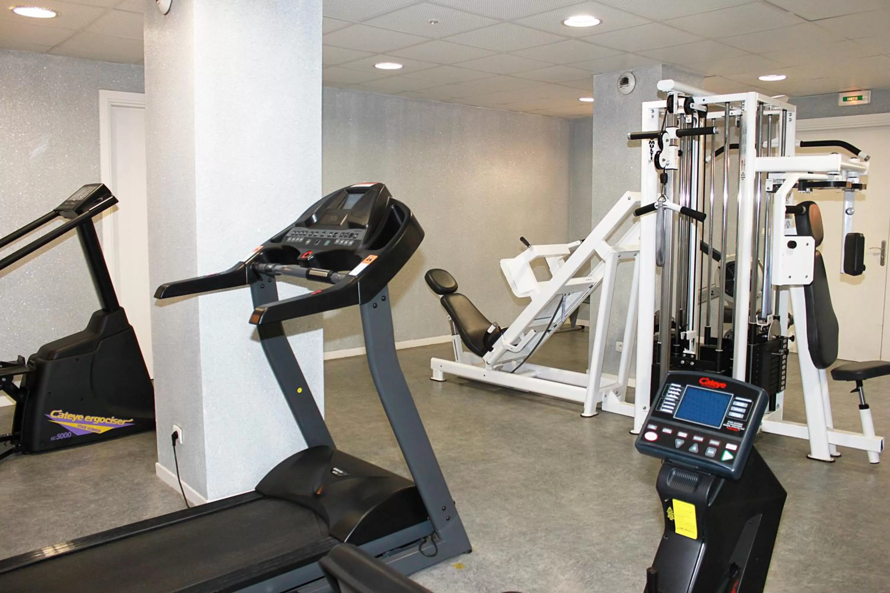 Fitness centre/facilities in City Lodge Appart Hôtel Niort