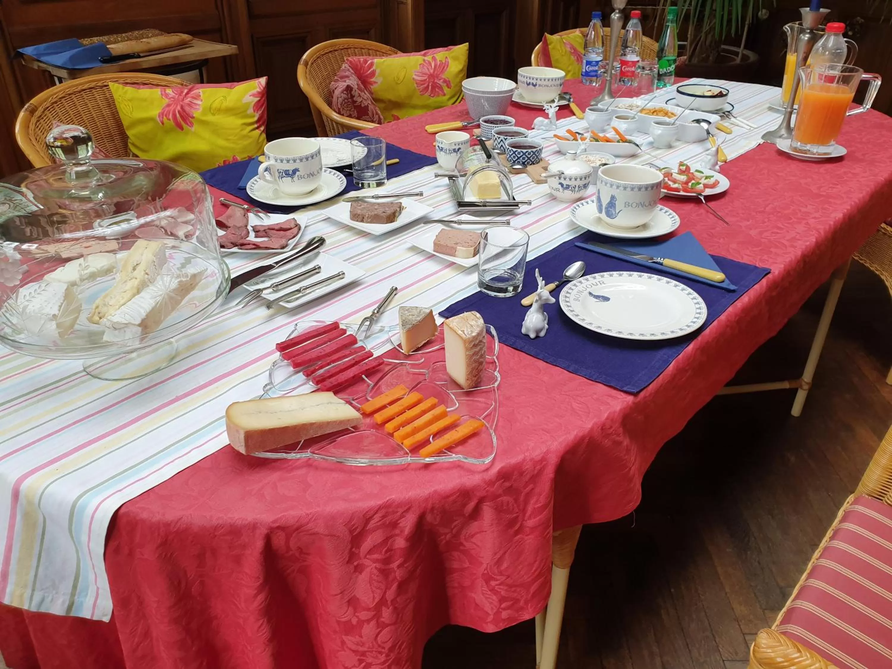 Breakfast, Restaurant/Places to Eat in MaisonMazerand