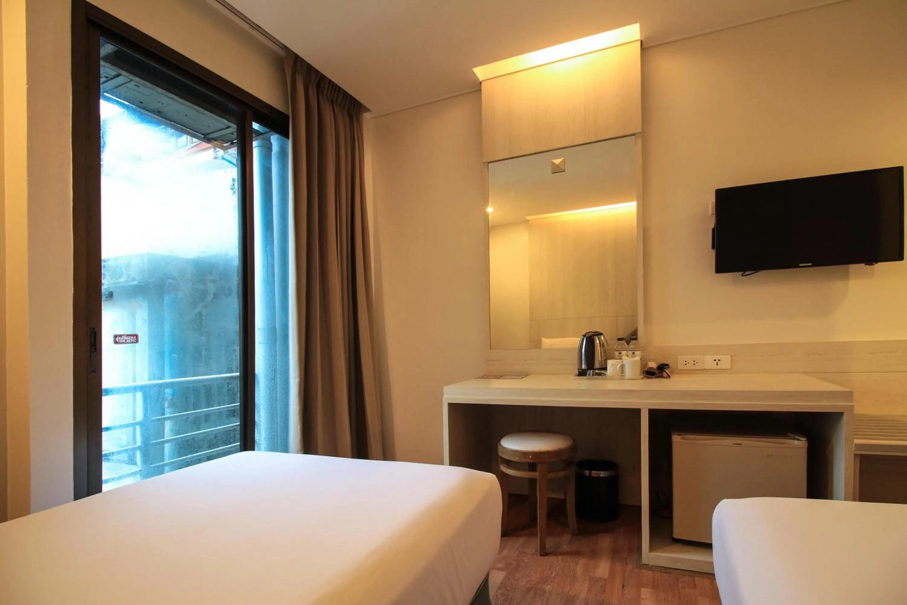 TV and multimedia, Bed in Ten Stars Hotel