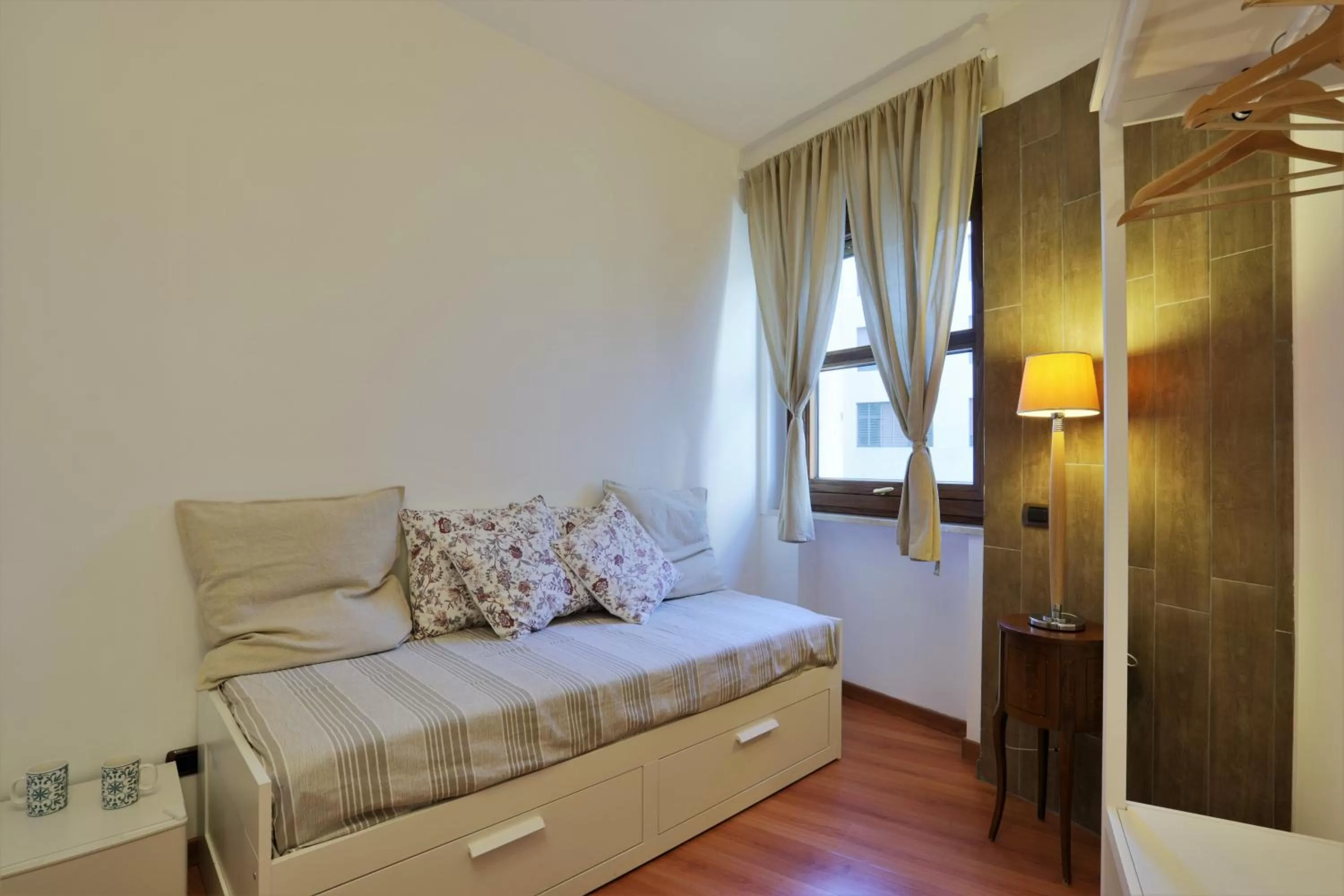 Bed in Napoli Vesuvio Apartments by Dimorra