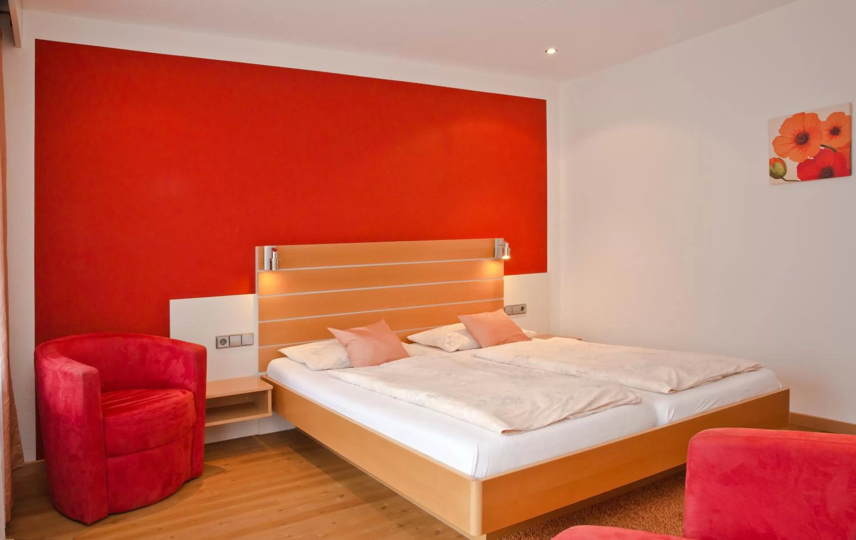 Photo of the whole room, Bed in Gartenhotel Feldeck