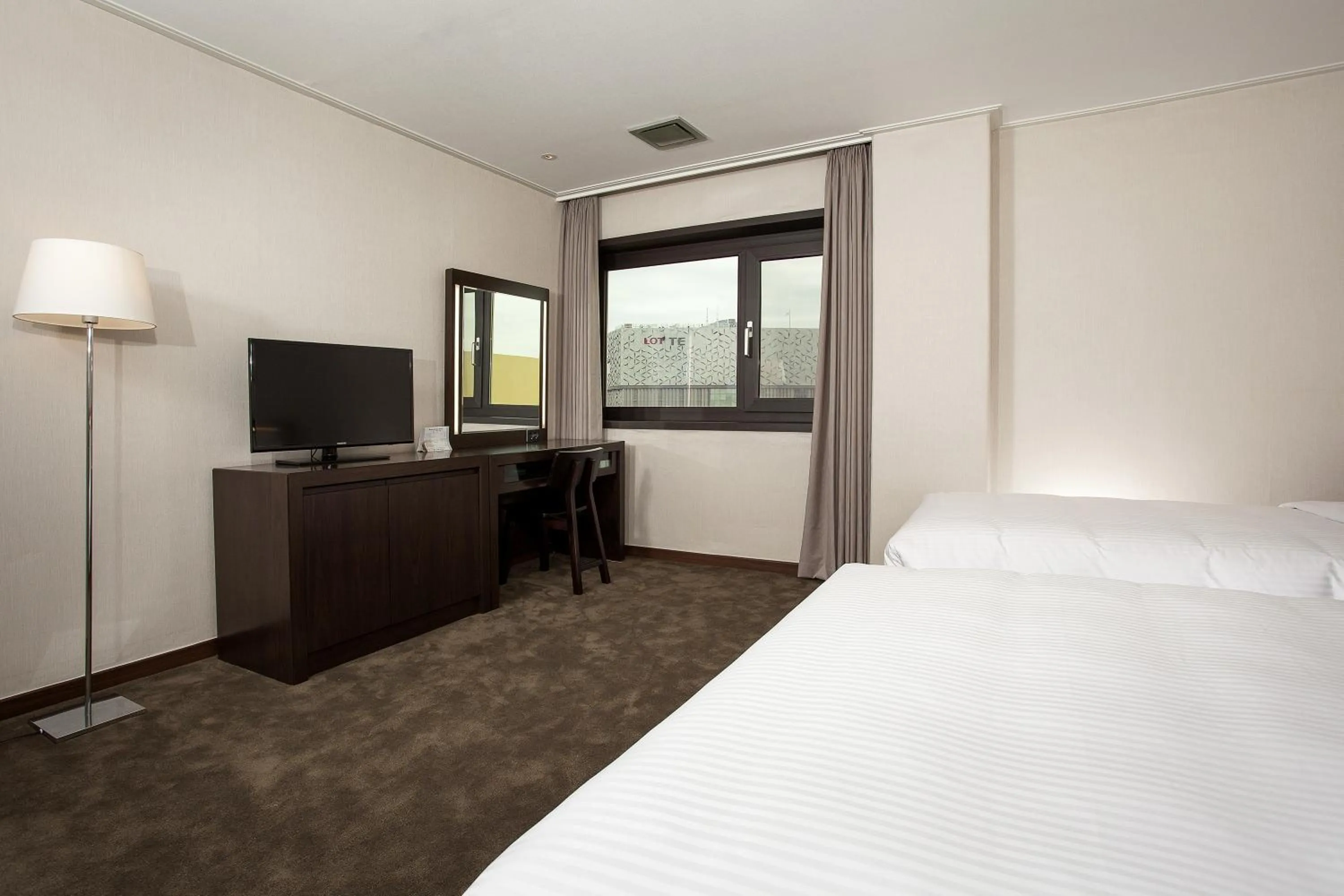 Bed in Busan Tourist Hotel