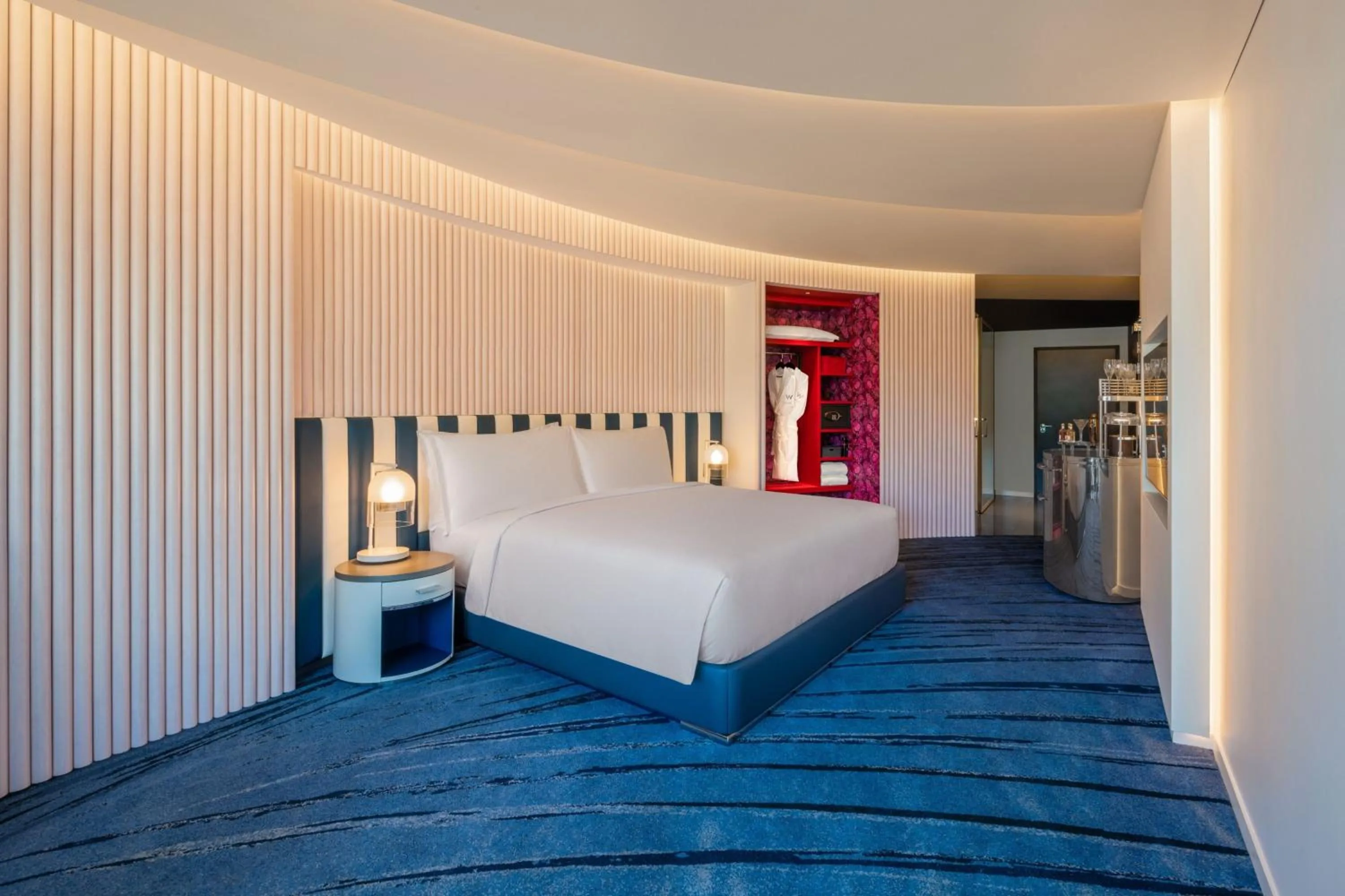 Photo of the whole room, Bed in W Sydney