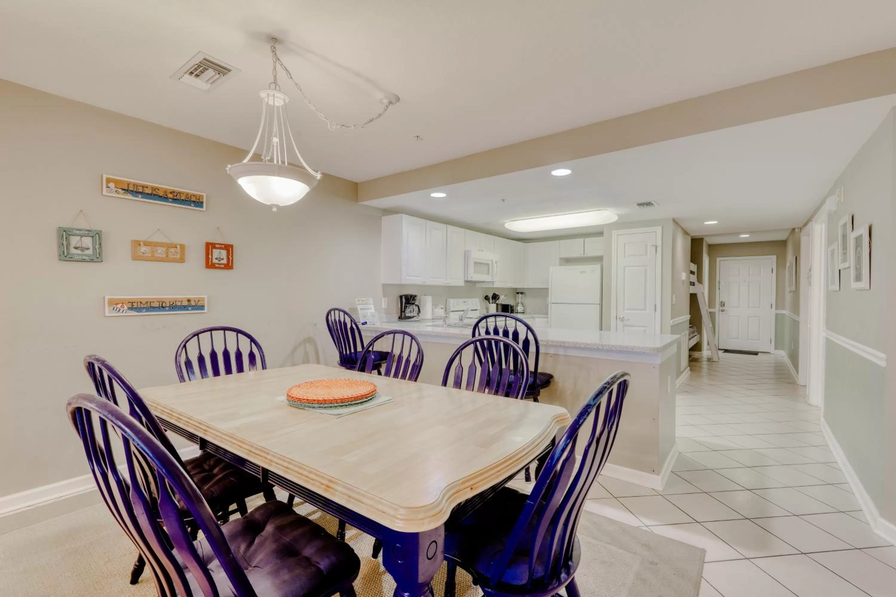 Dining Area in Amalfi Coast D 326