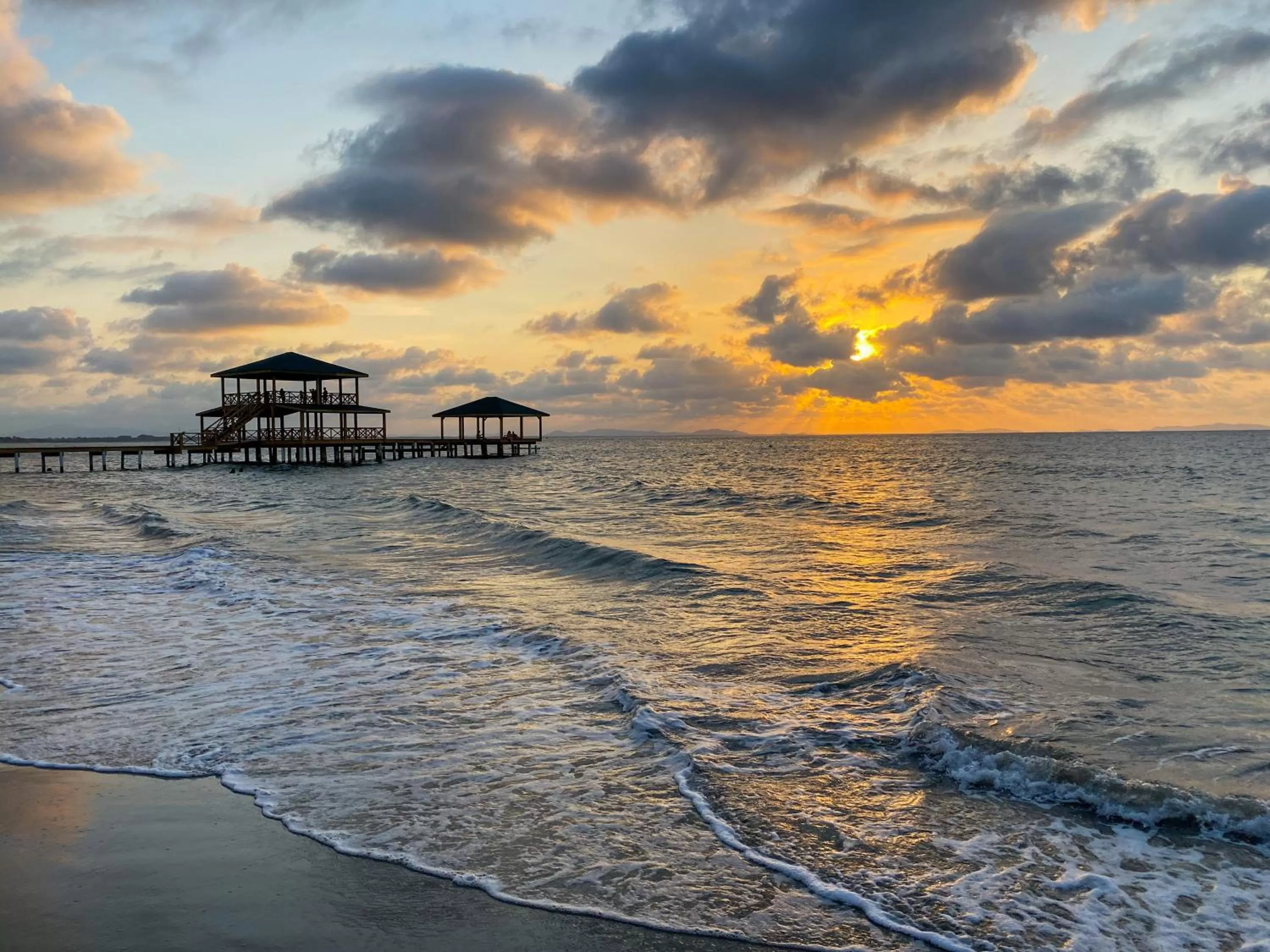 Sunset in La Ensenada Beach Resort