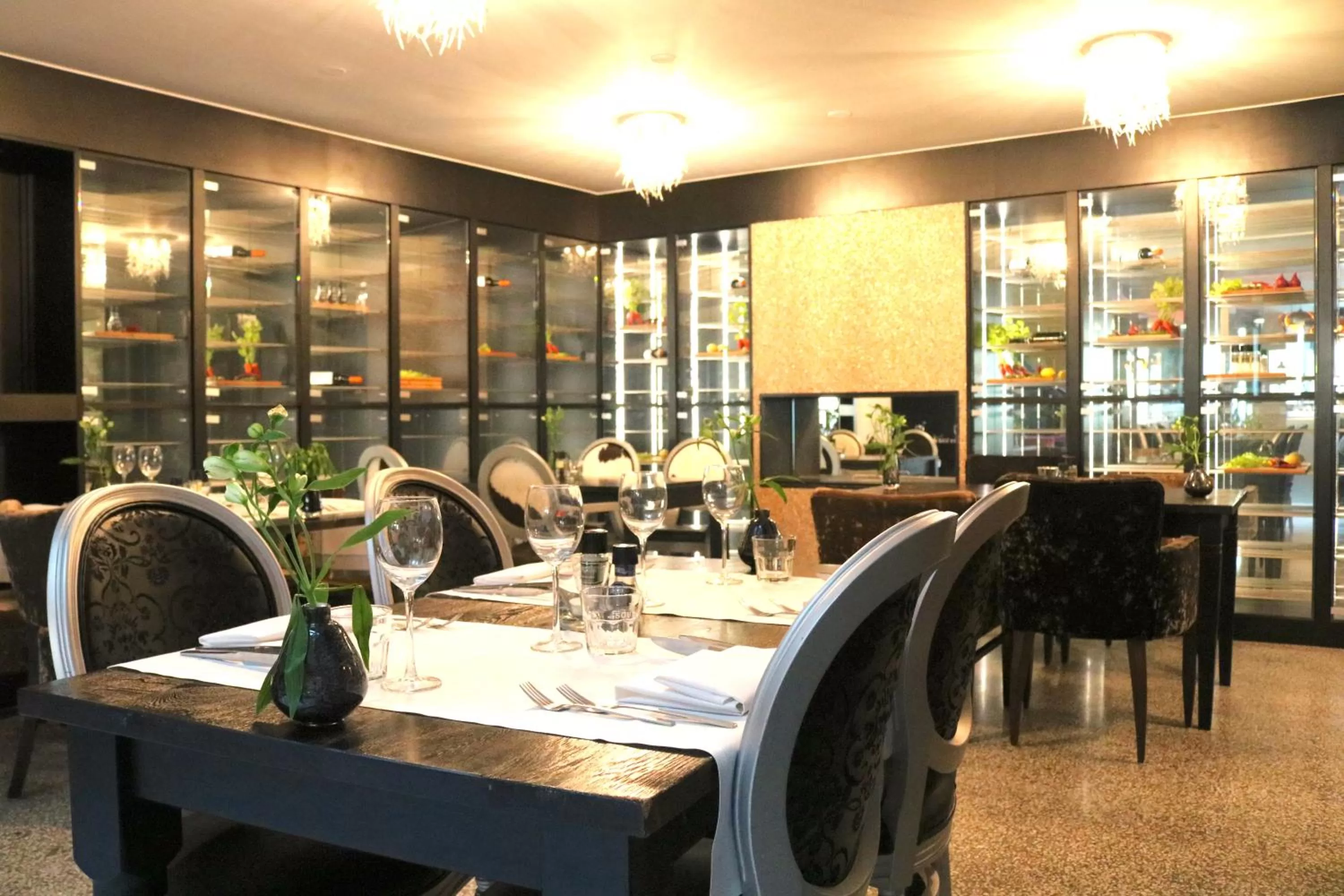 Restaurant/places to eat in Saillant Hotel Maastricht City Centre - Auping Hotel Partner