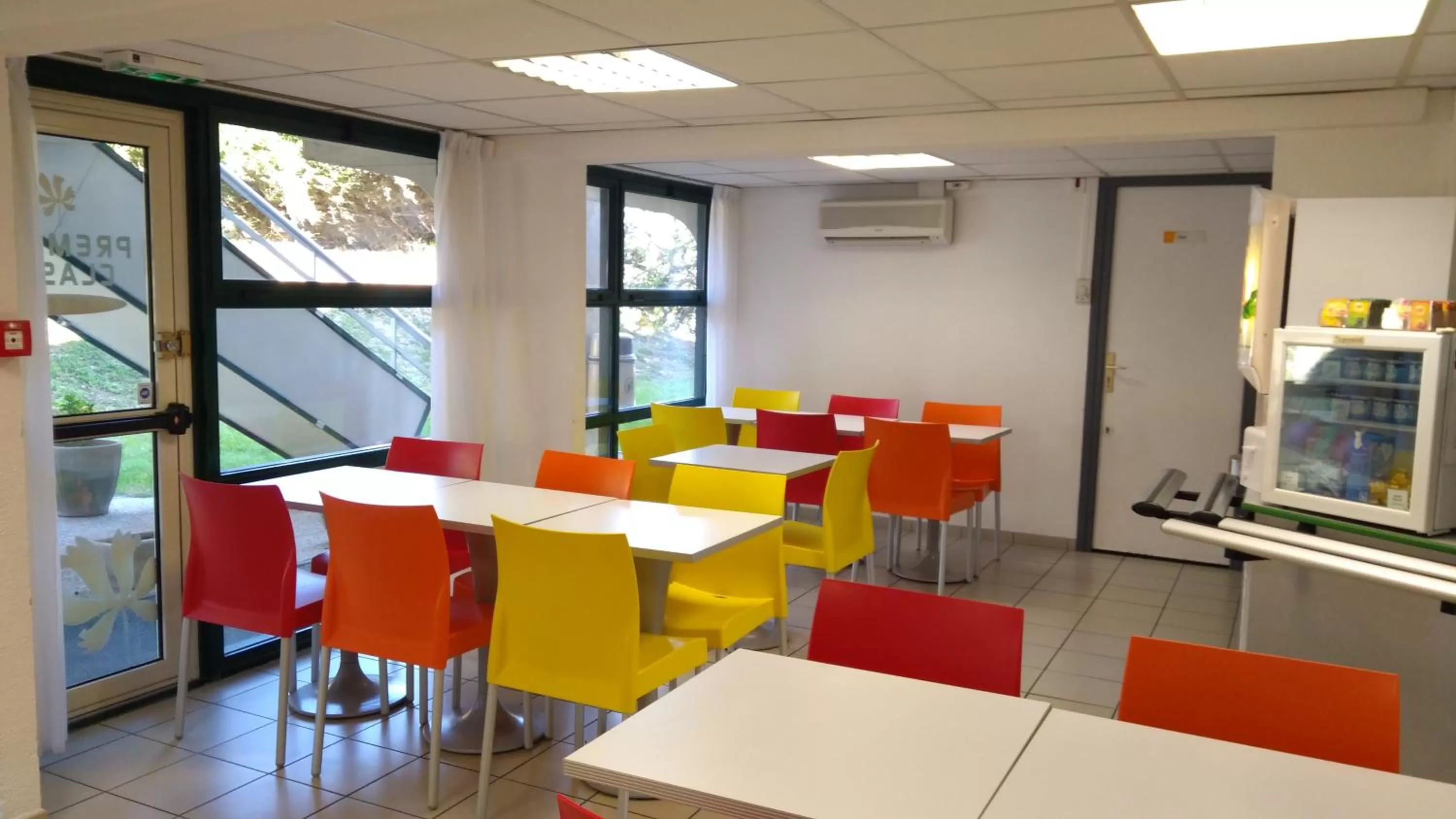 Area and facilities in Premiere Classe La Rochelle Sud - Angoulins