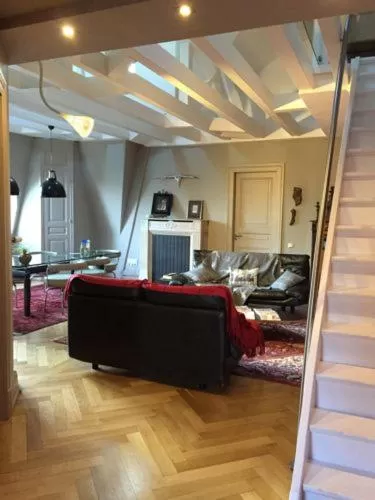 Communal lounge/ TV room in Peonia at Home - Maison d'hôtes d'exception