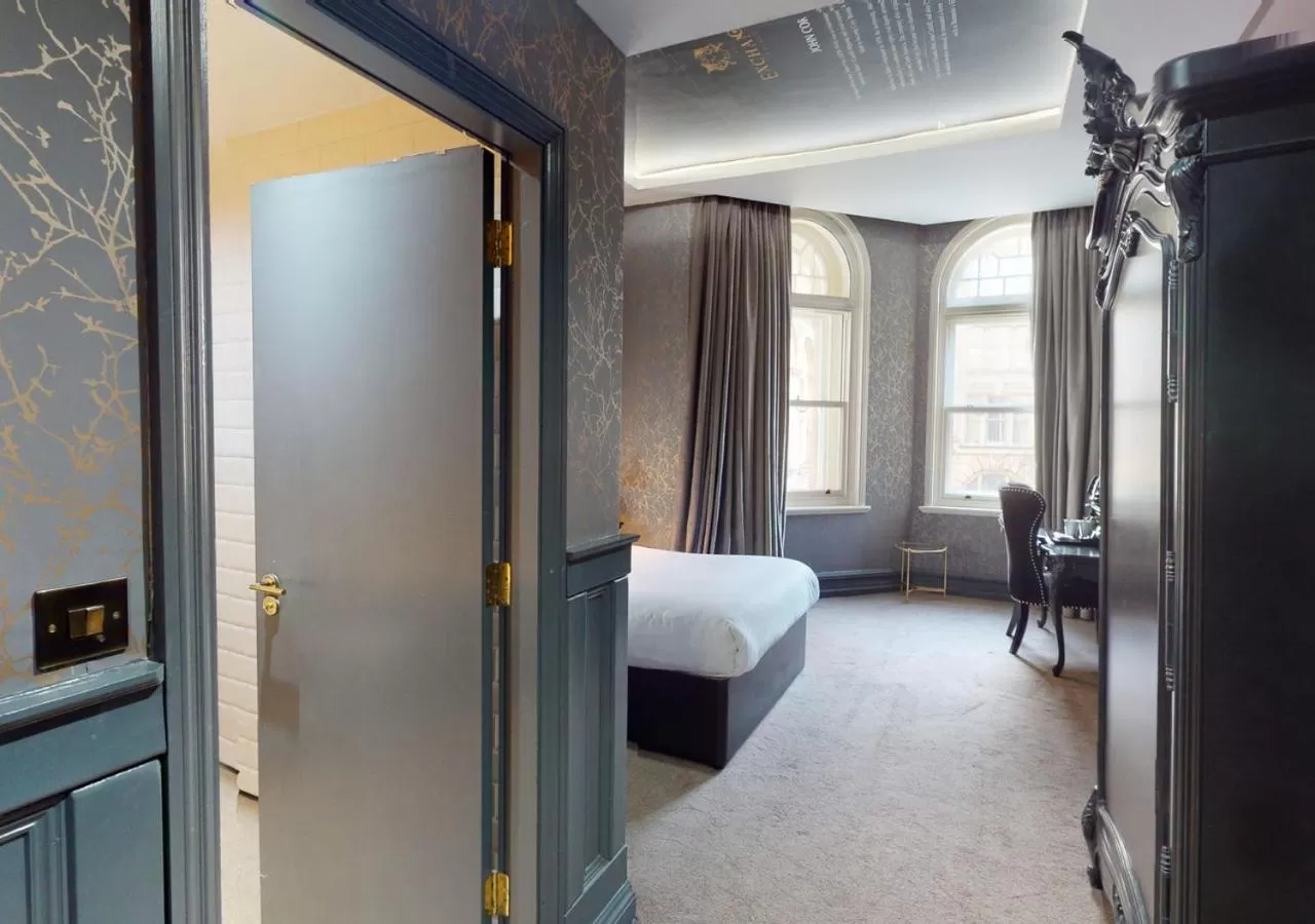 Bedroom, Bed in The Coal Exchange Hotel