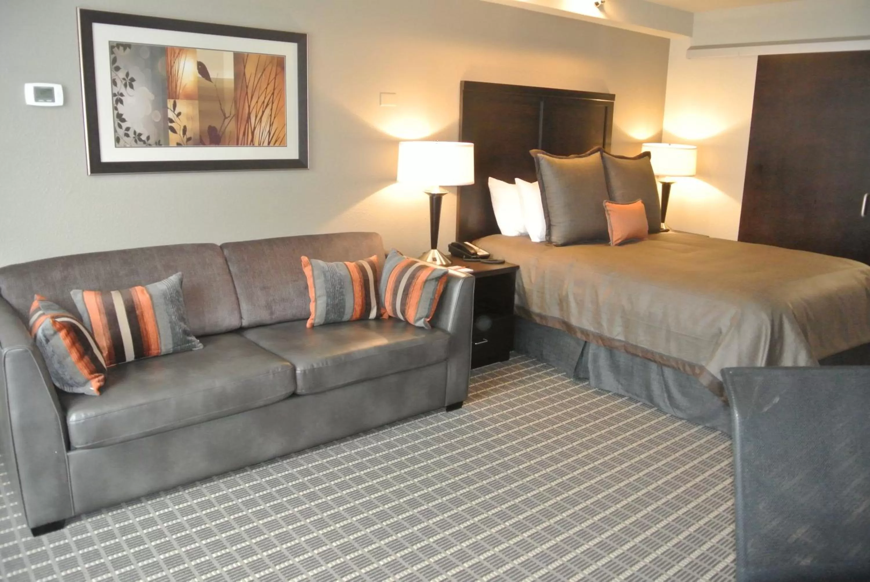 Bedroom, Bed in Aspen Select