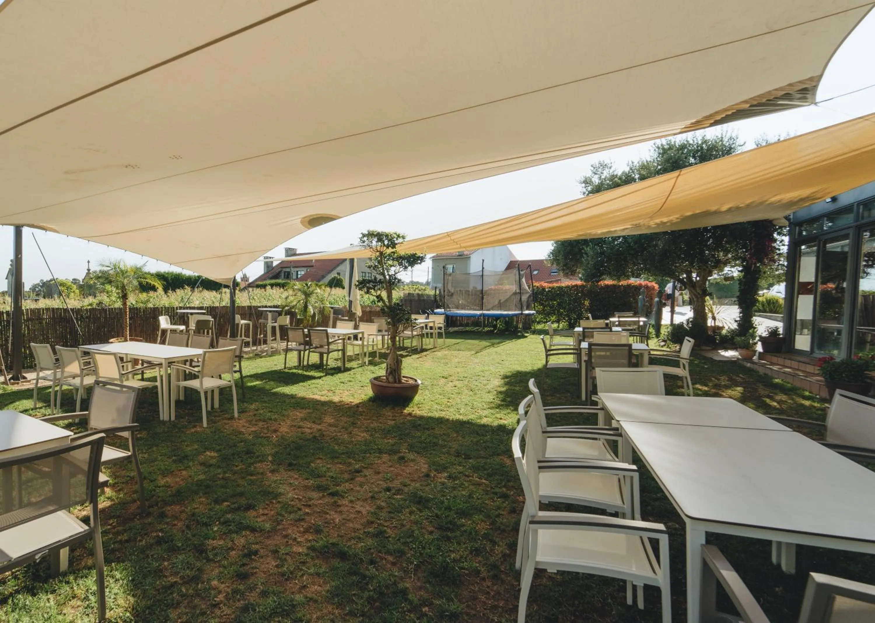 Restaurant/places to eat in Peregrina Hotel