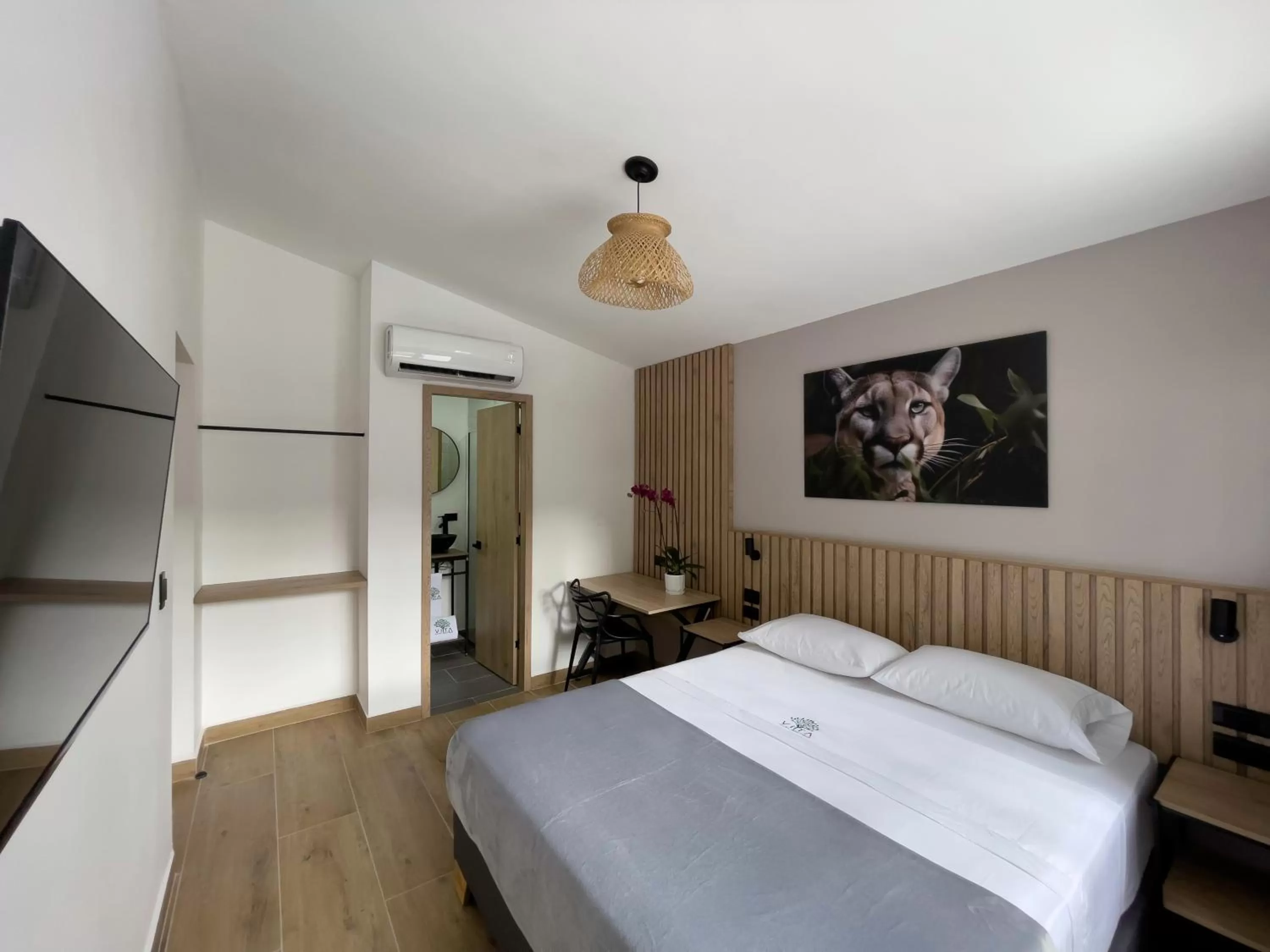 Bedroom, Bed in Vita Hotel Boutique - Aire Acondicionado & Desayuno