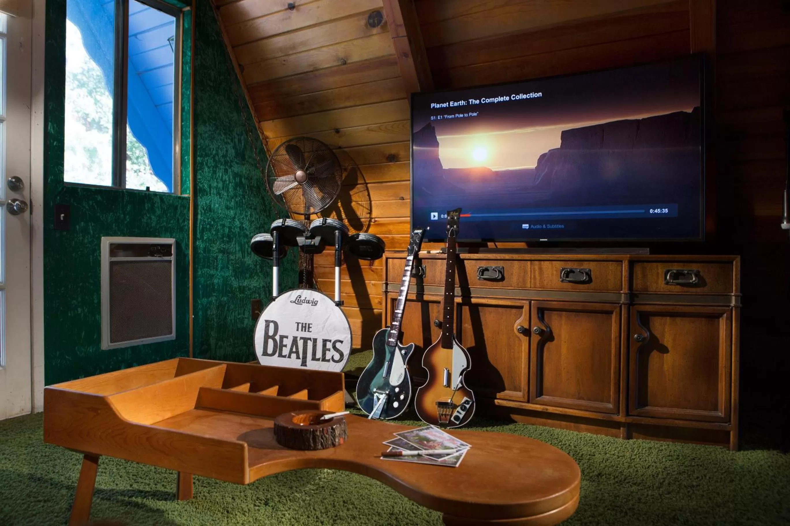 Hicksville Pines Chalets & Motel