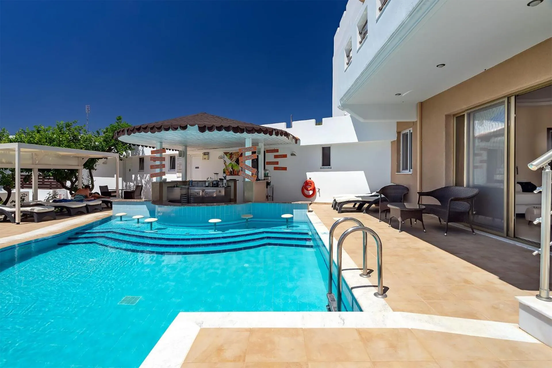 Swimming pool in Castello Di Cavallieri Suites & Spa - Adults Only