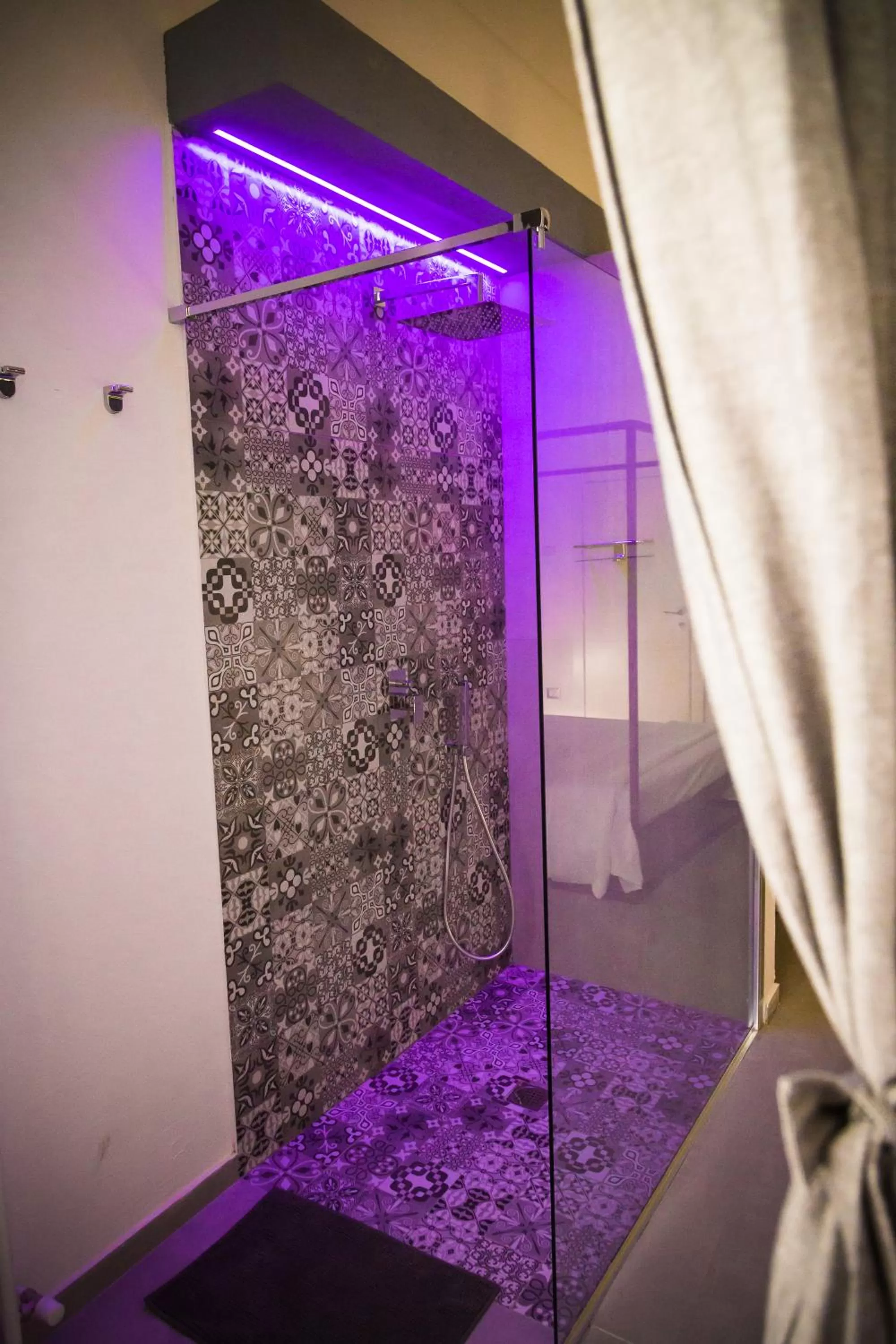 Shower, Bathroom in B&B Casa Diomede