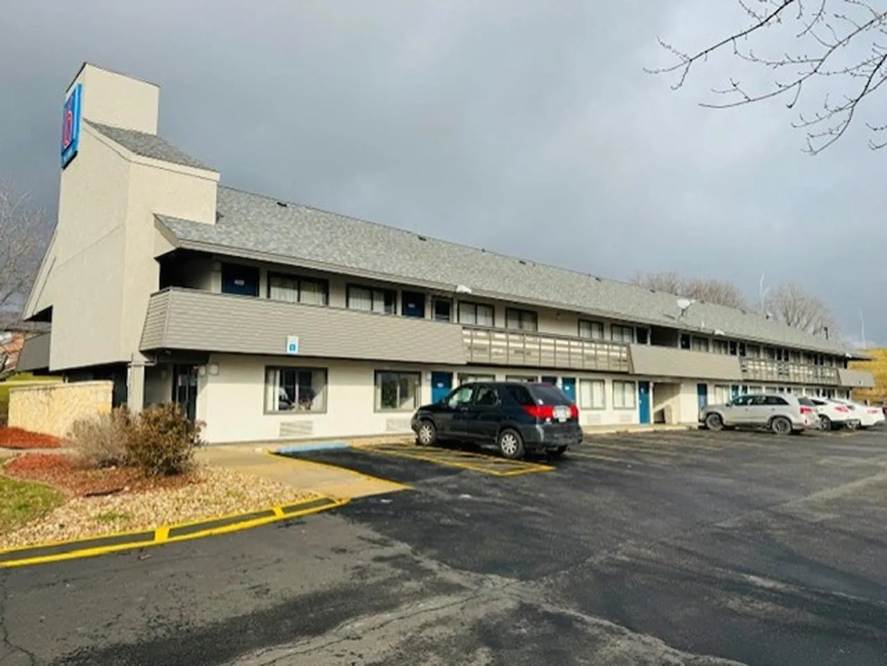 Property building in Motel 6-Cedar Rapids, IA