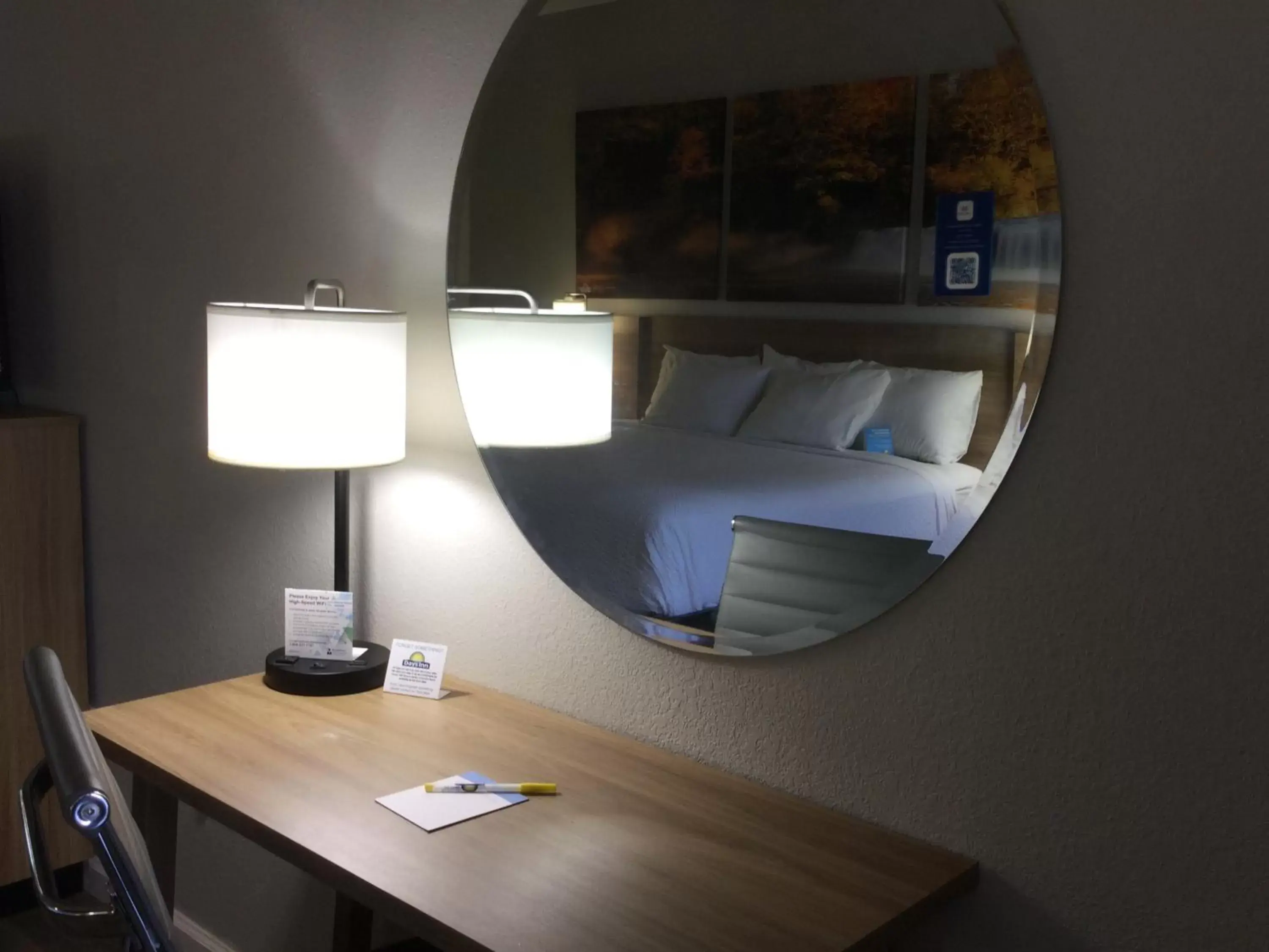 King Room - Disability Access/Non-Smoking in Days Inn by Wyndham Jackson King Room - Disability Access/Non-Smoking in Days Inn by Wyndham Jackson