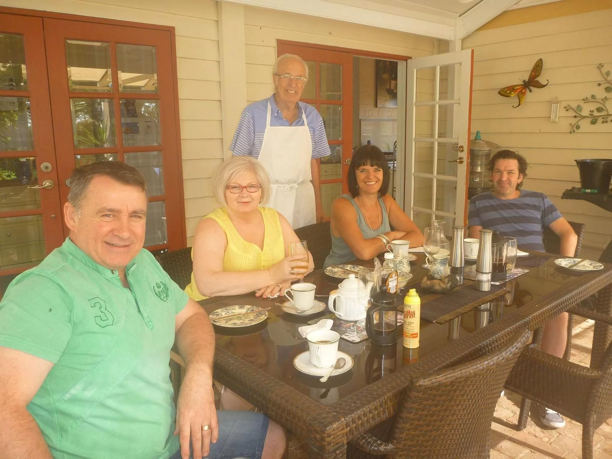 Restaurant/places to eat in Must Love Dogs B&B & Self Contained Cottage