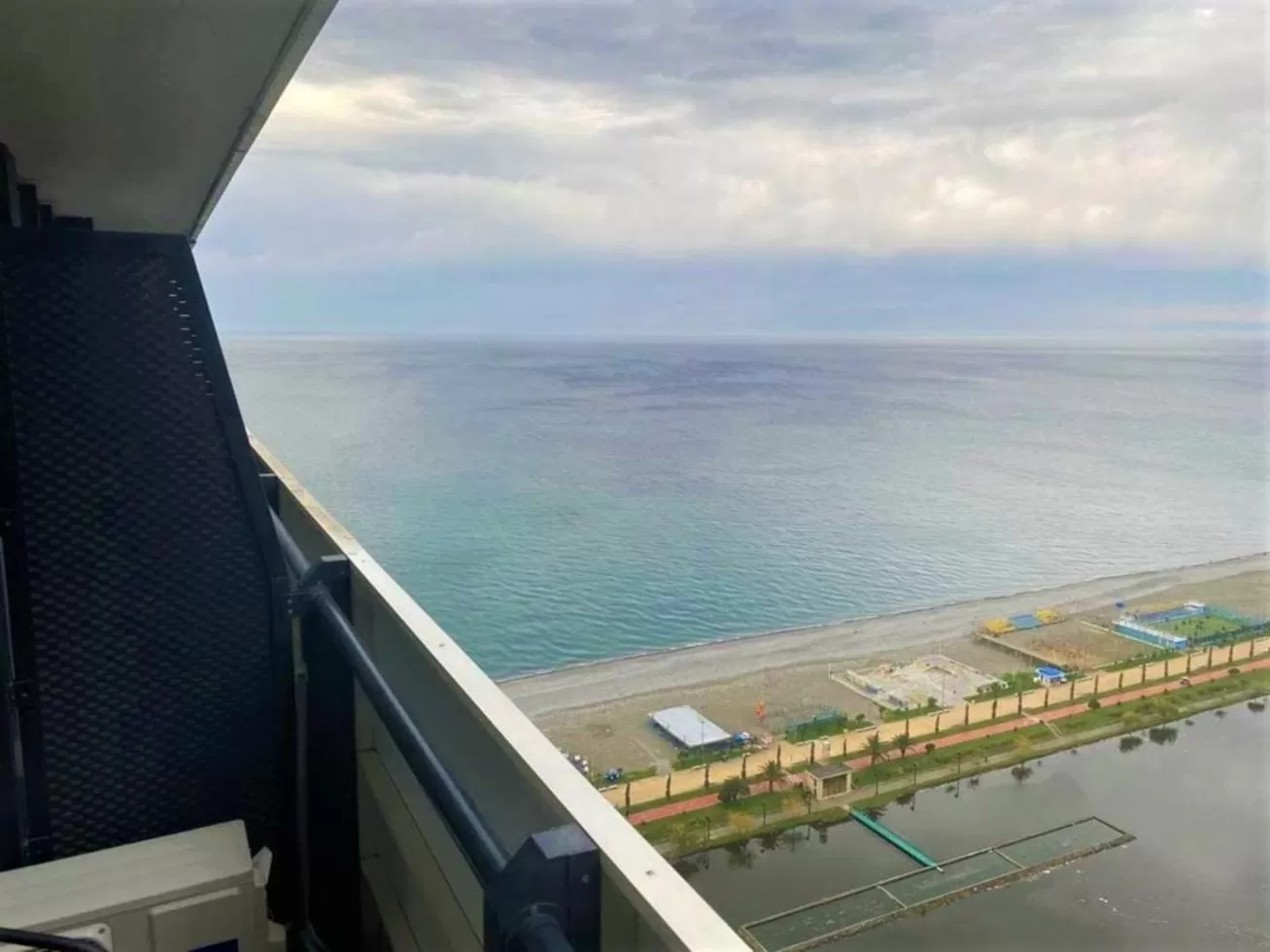 Day in Elegance Sea View Aparthotel In Orbi City Batumi