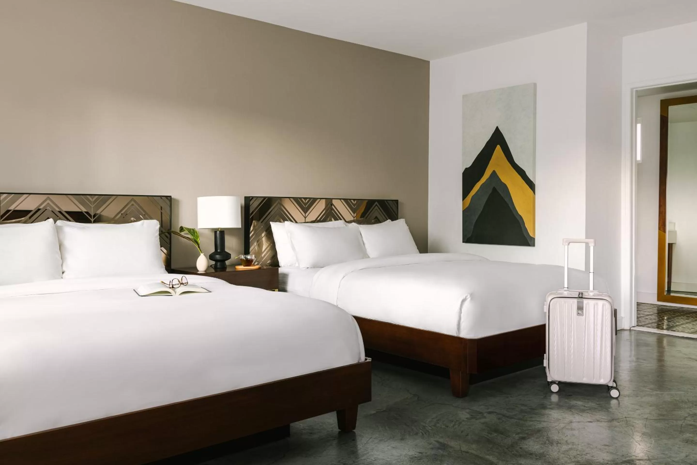 Living room, Bed in The V powered by Sonder