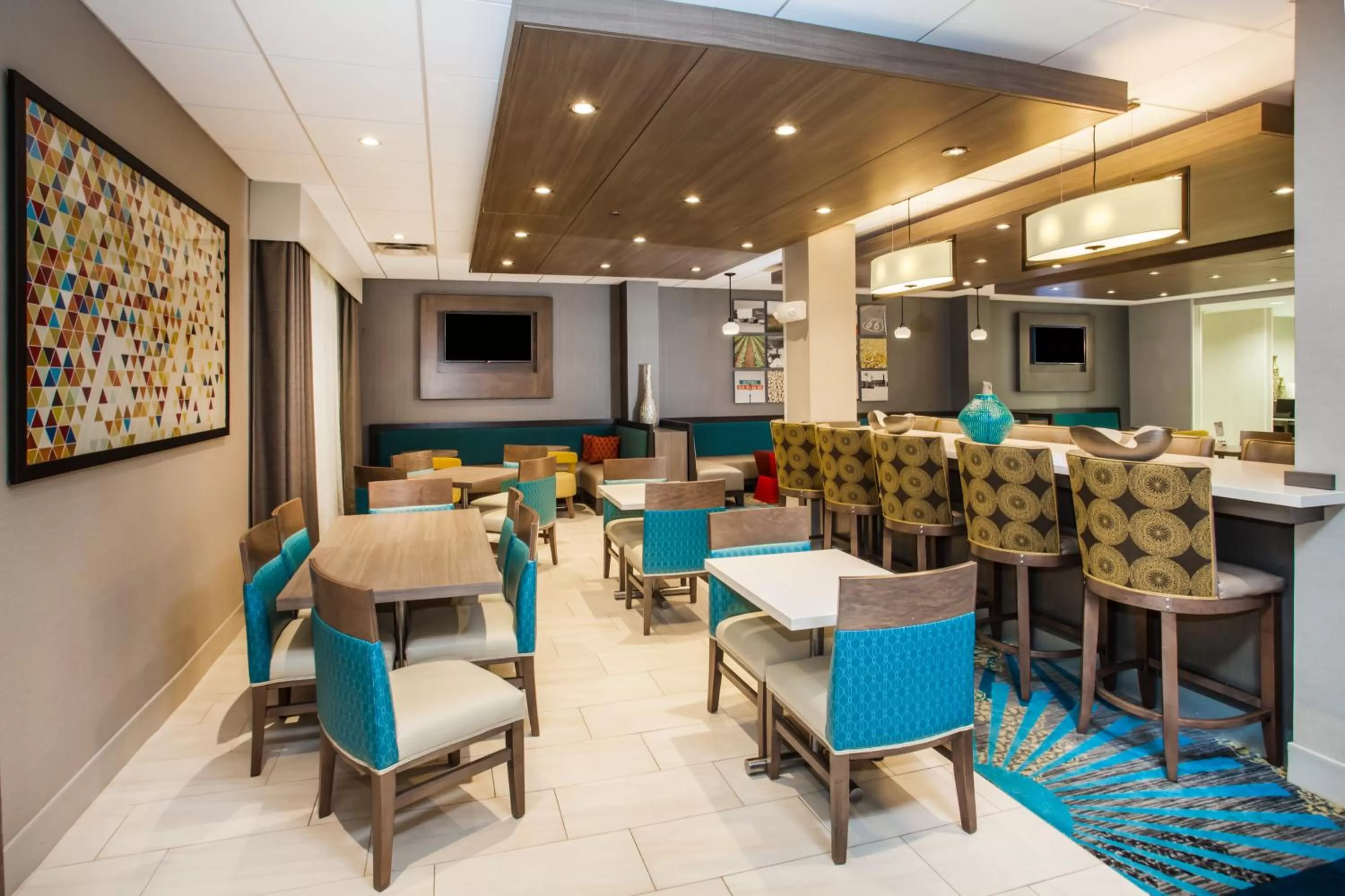 Breakfast in Holiday Inn Express & Suites Litchfield by IHG