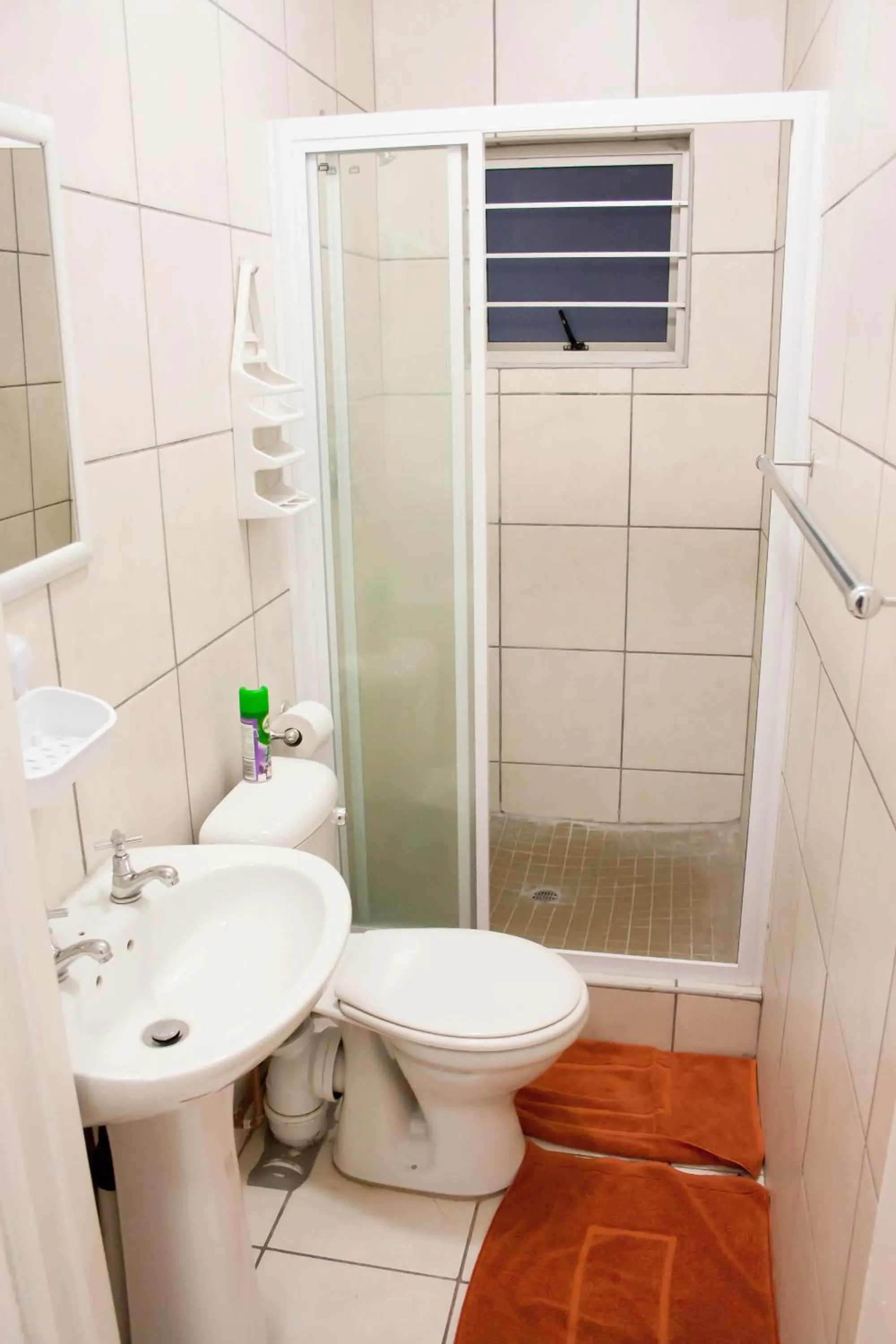 Shower in Clinch Self Catering