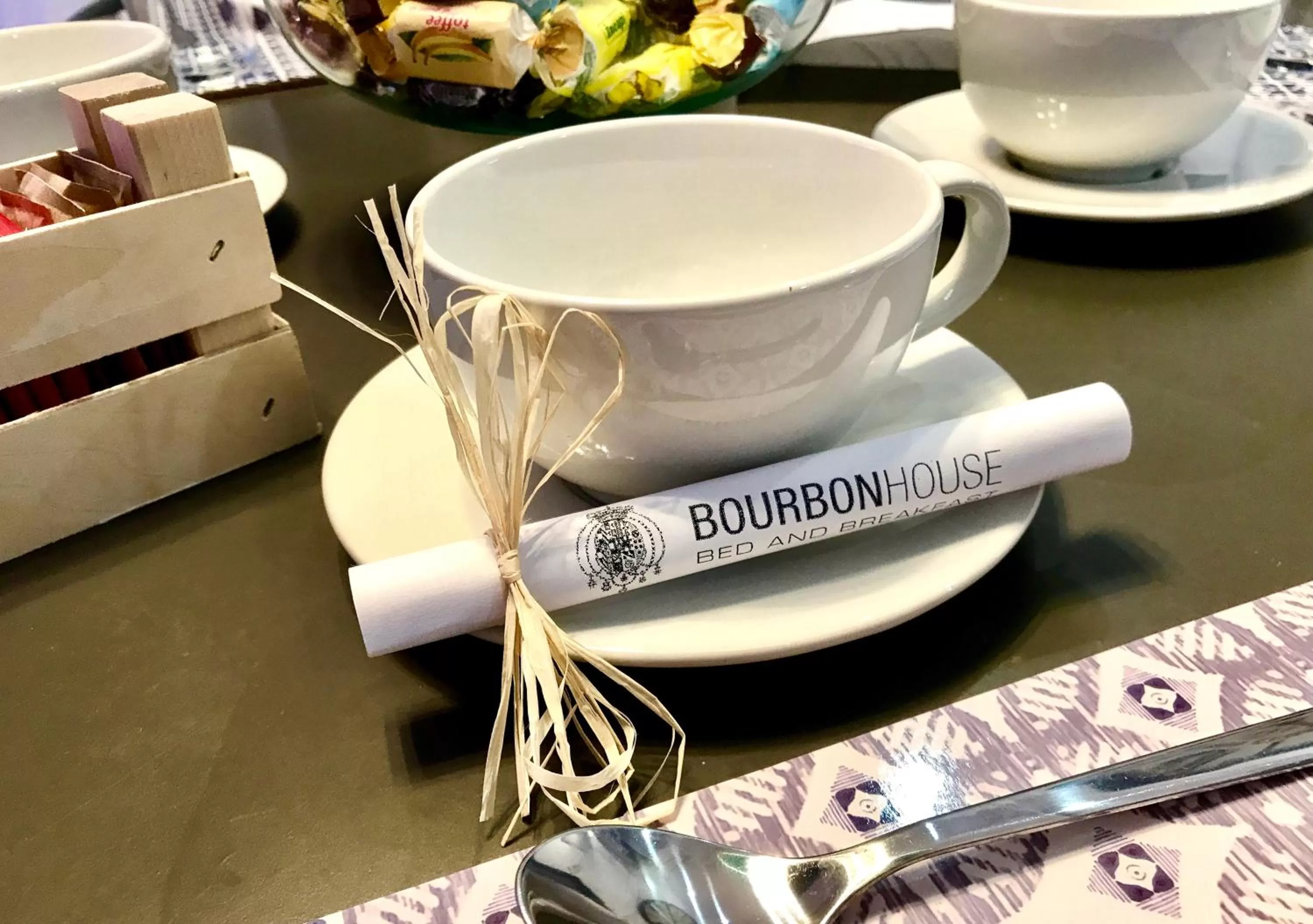 Logo/Certificate/Sign in Bourbon House