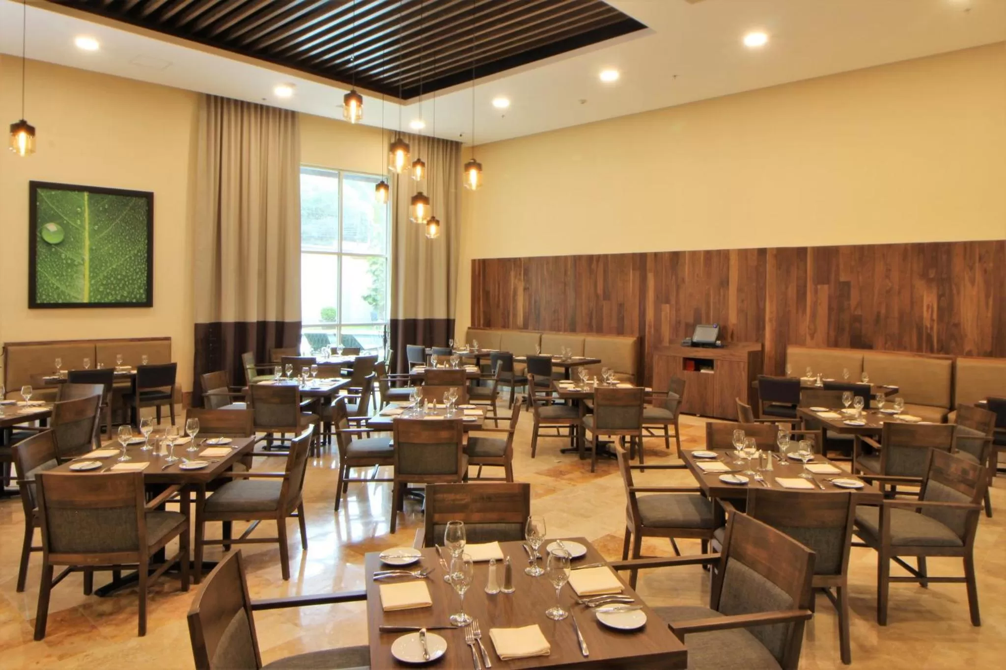 Breakfast in Holiday Inn Monterrey Valle by IHG