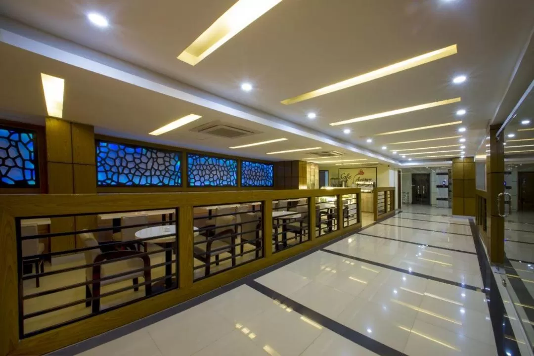 Lobby or reception in Hotel Mira Garden