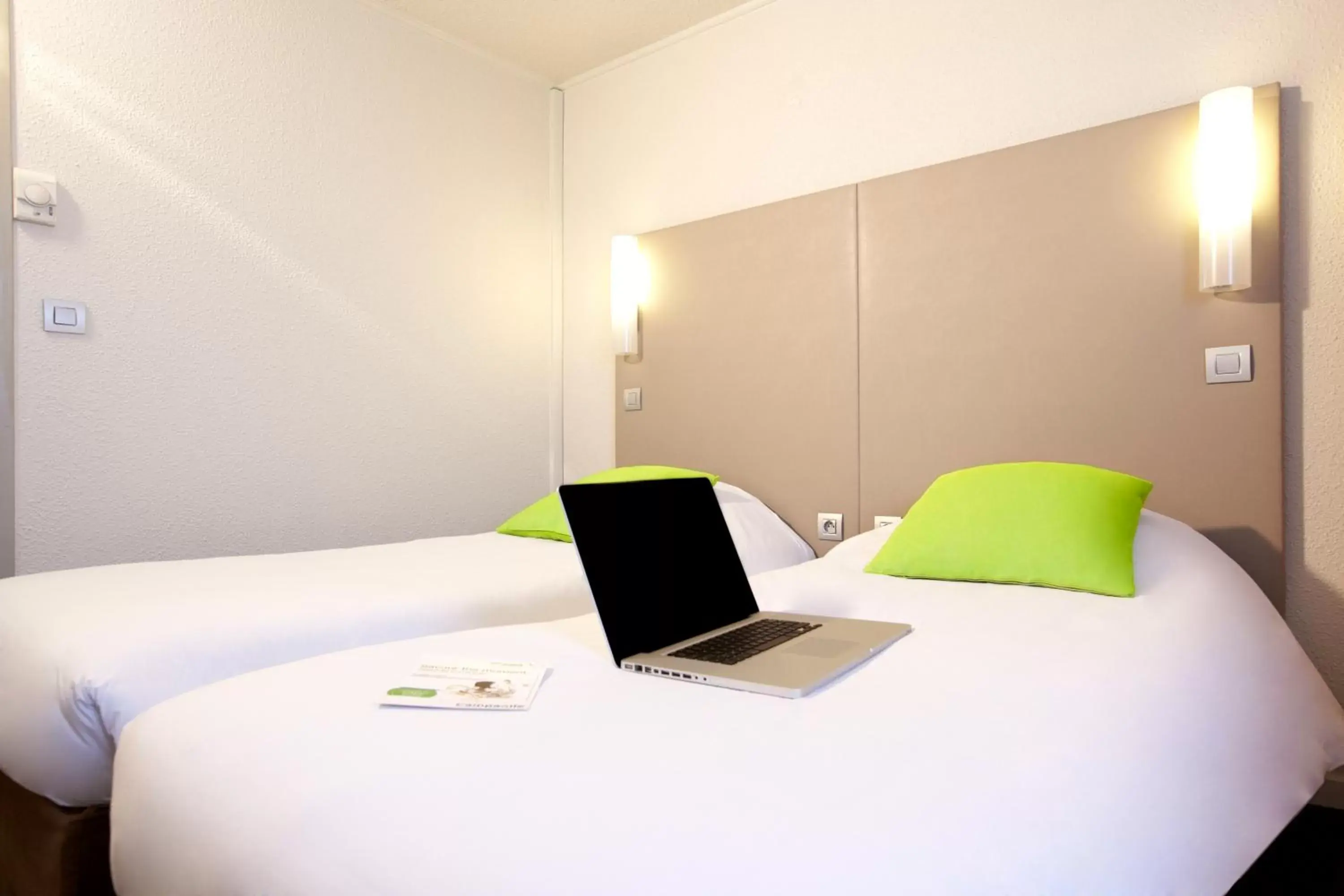 Standard Twin Room in Campanile Hendaye Standard Twin Room in Campanile Hendaye