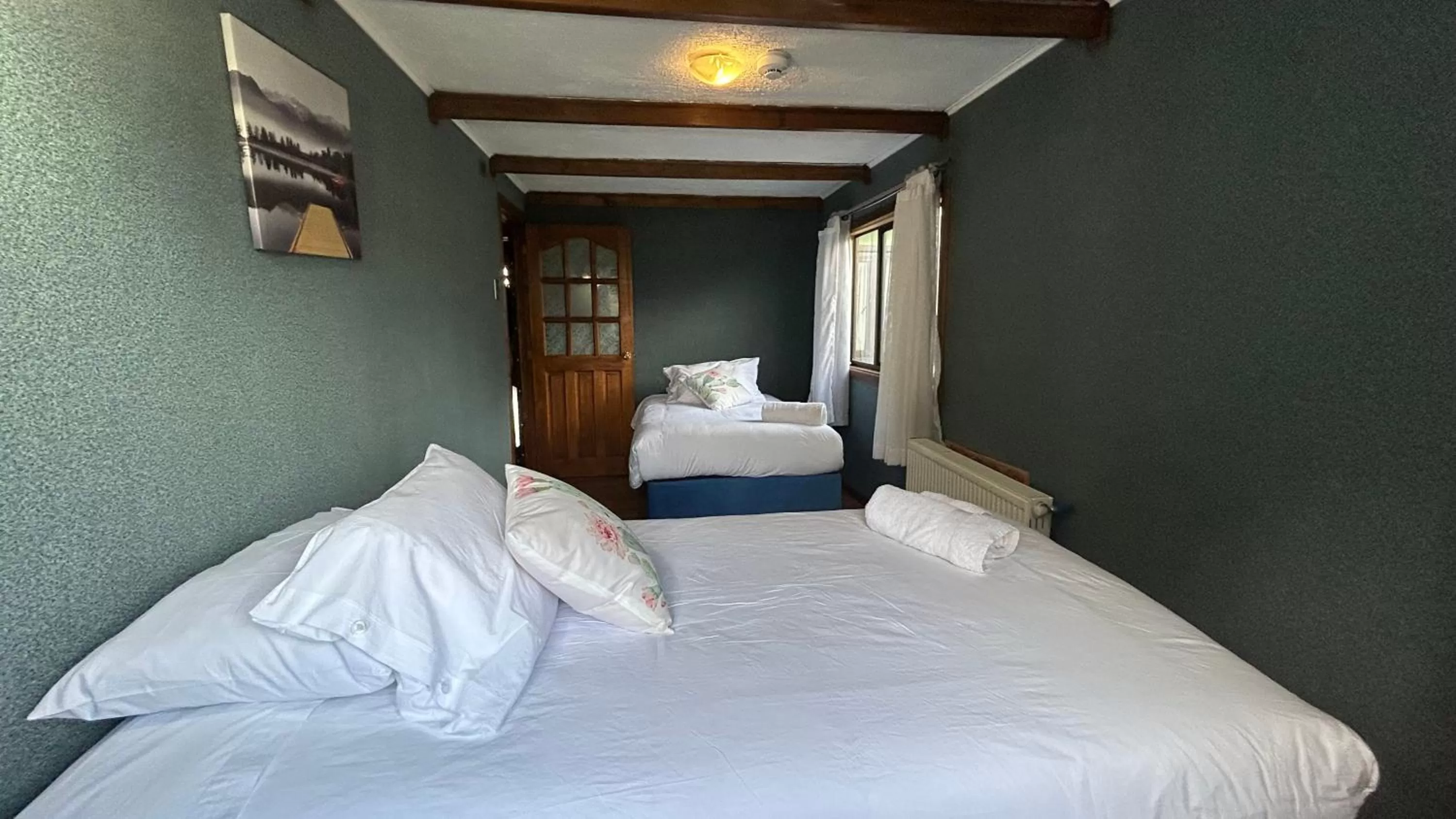 Property building, Bed in Hospedaje Isla Magdalena