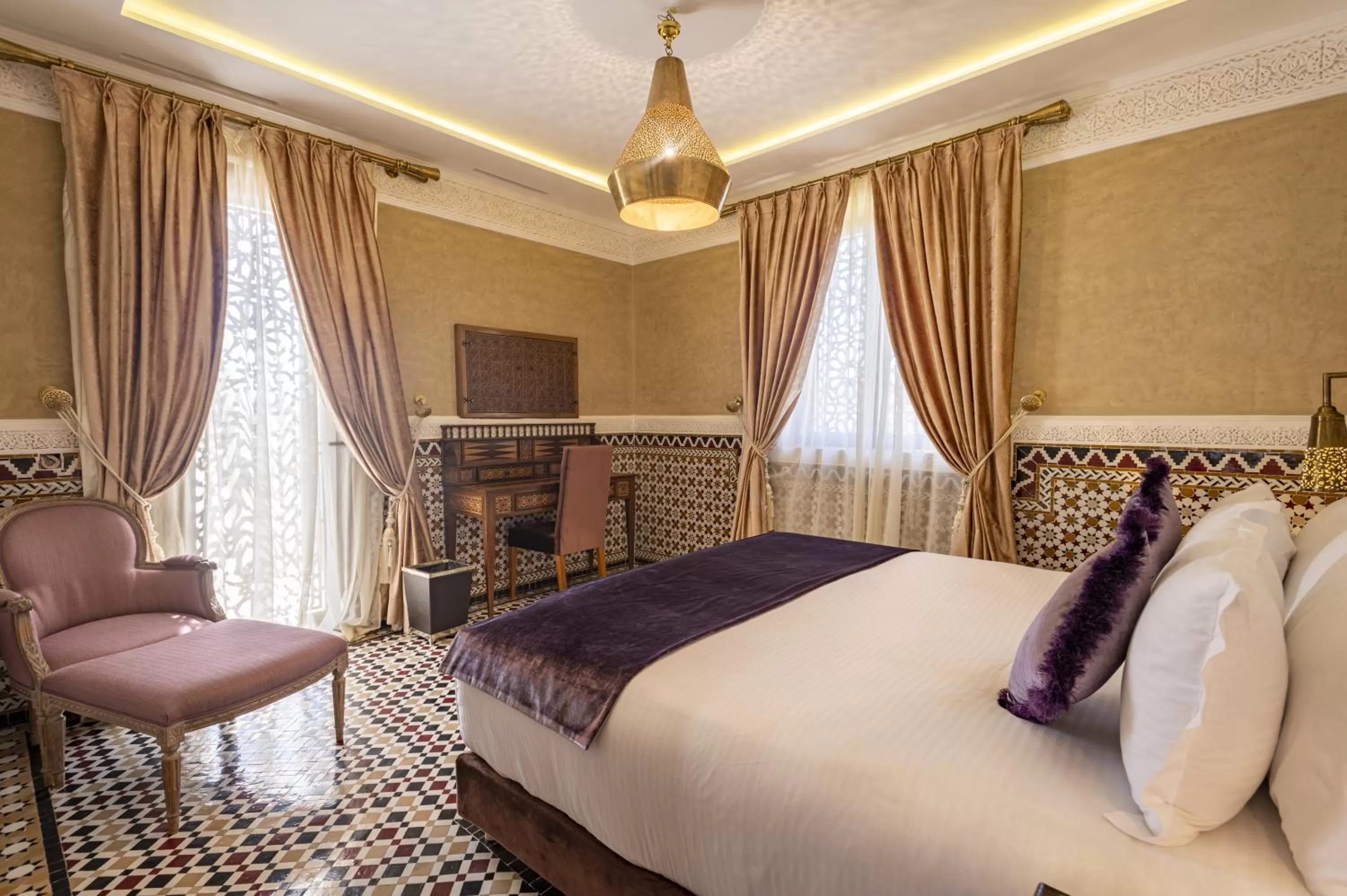 Photo of the whole room in Maria Towers , Palais Table d'hôtes & SPA