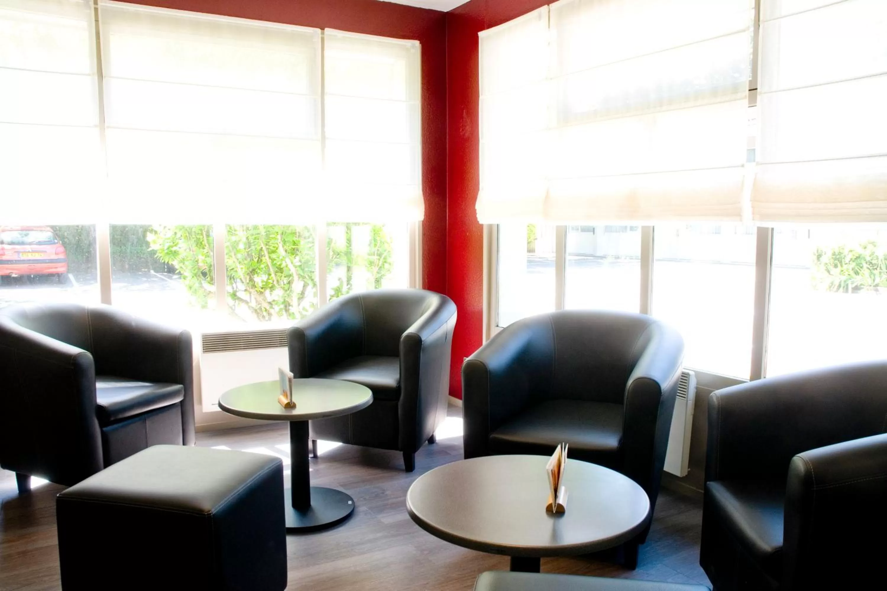 Lounge or bar in Campanile Annecy - Cran Gevrier