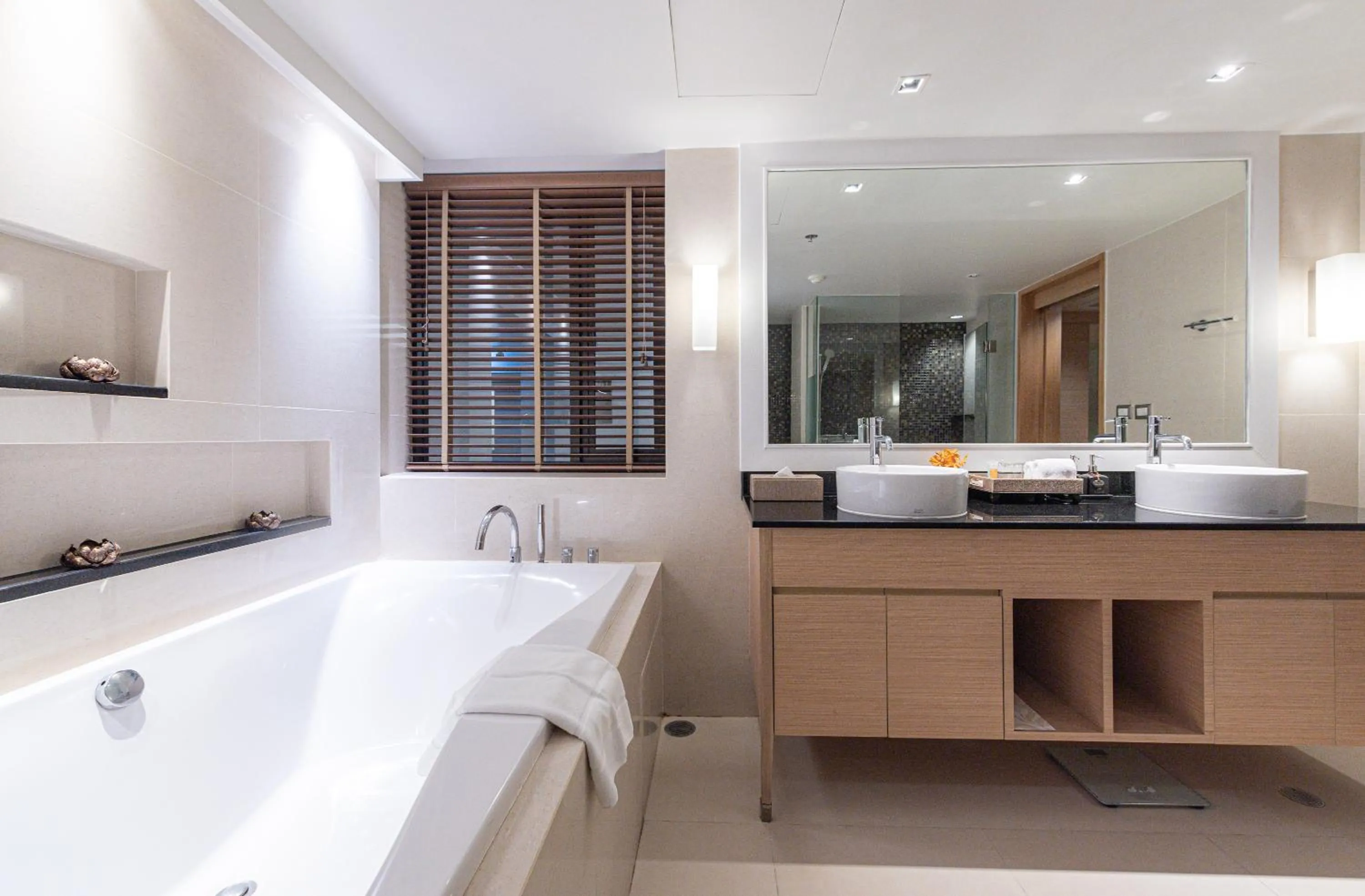 Bathroom in Summit Windmill Golf Suite Hotel at Suvarnabhumi