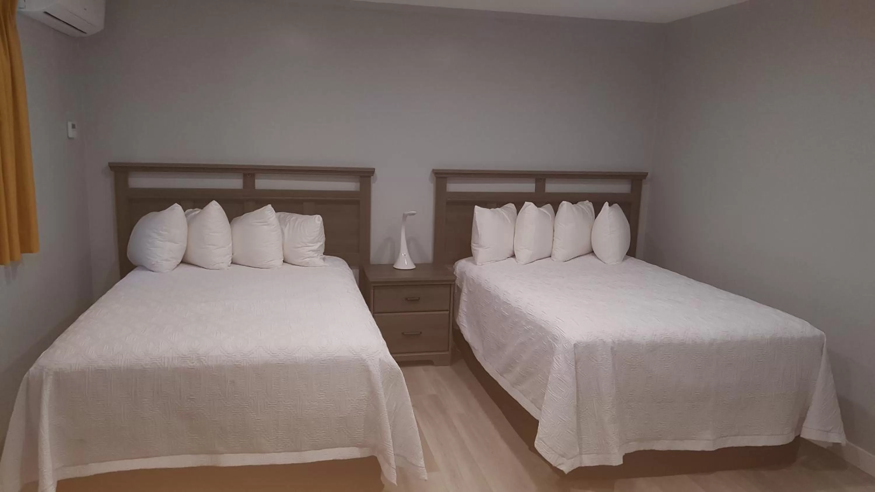 Bed in The Palms On Ocean