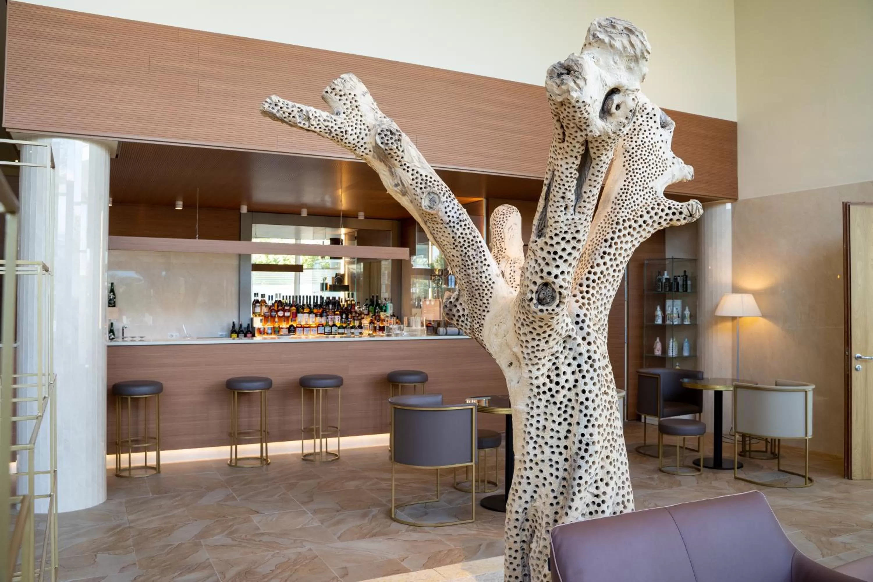 Lounge or bar in UNA HOTELS MH Matera