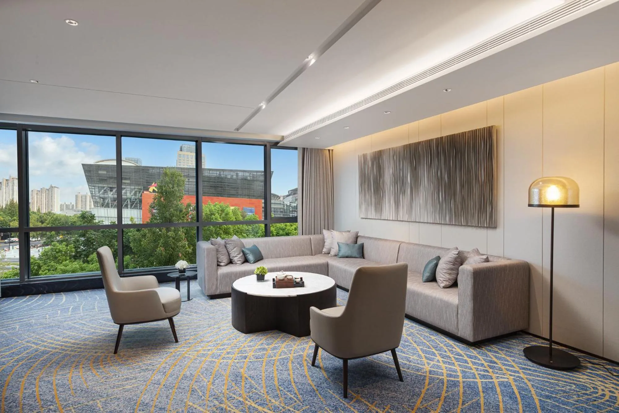 Meeting/conference room in HUALUXE Shanghai Changfeng Park by IHG